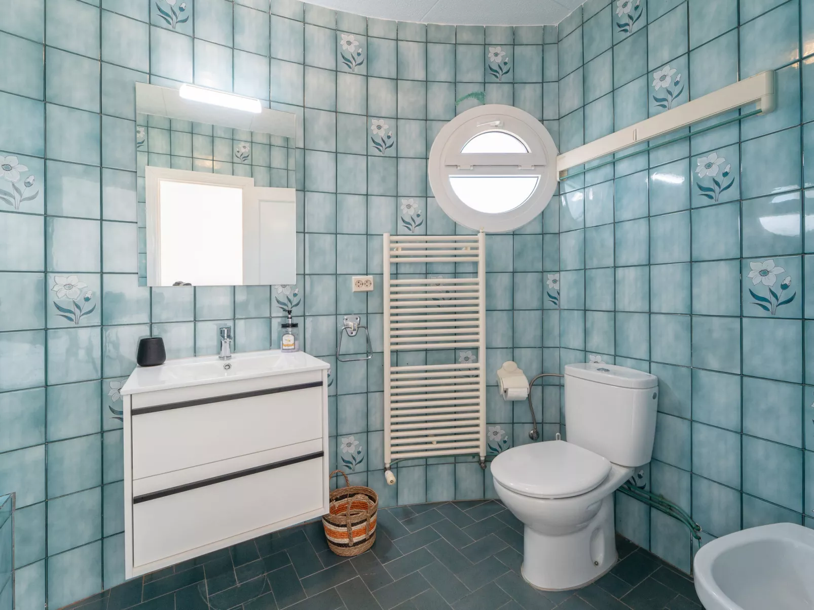 WELCS CASA 168 EMP con piscina privada - Binnen