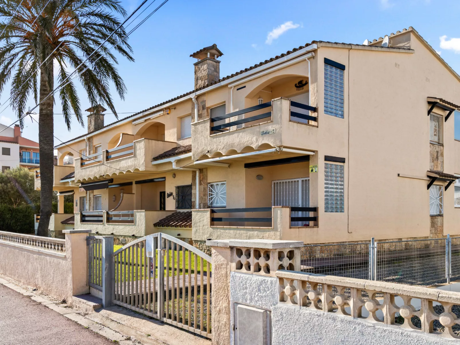 WELCS APARTAMENTO 218 EMP frente al Mar - Buiten