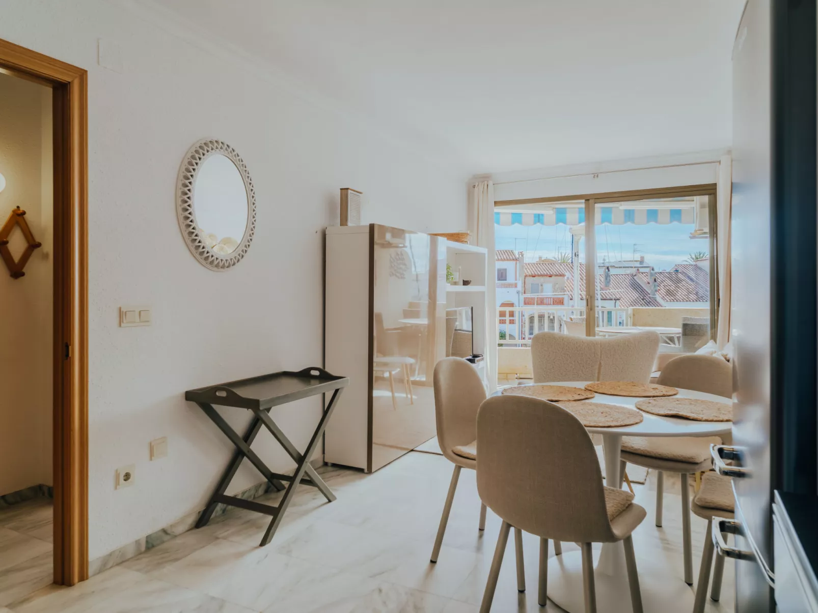 WELCS APARTAMENTO 208 EMP cerca de la playa - Binnen