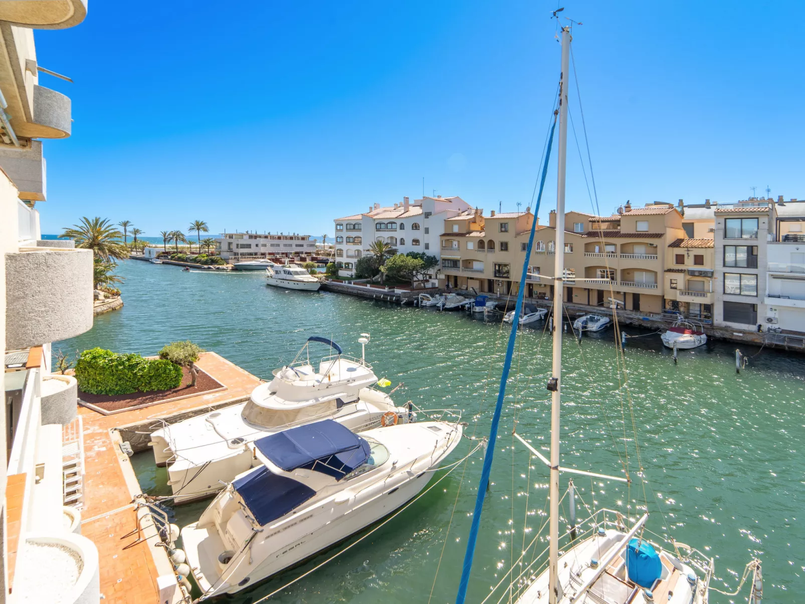 WELCS APARTAMENTO 145 EMP con vistas al canal - Buiten