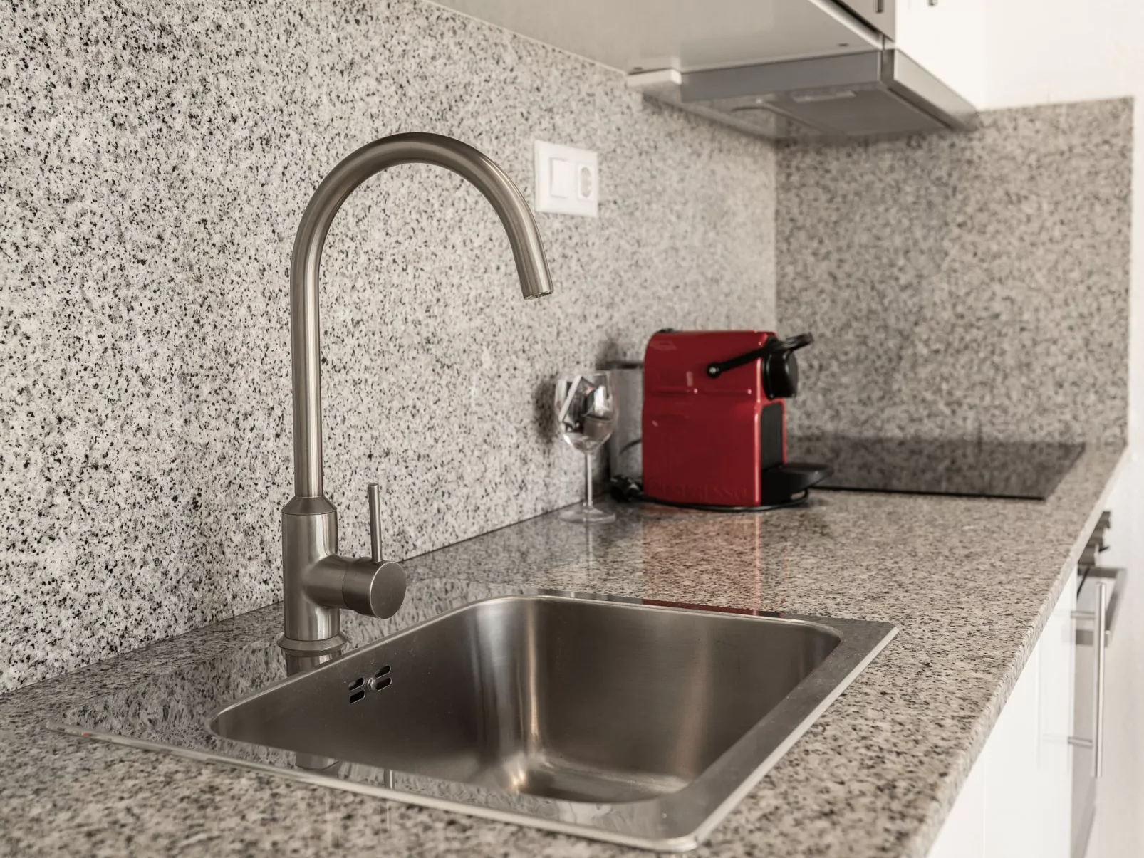 WELCS ESTUDIO 120 EMP cerca del mar - Binnen