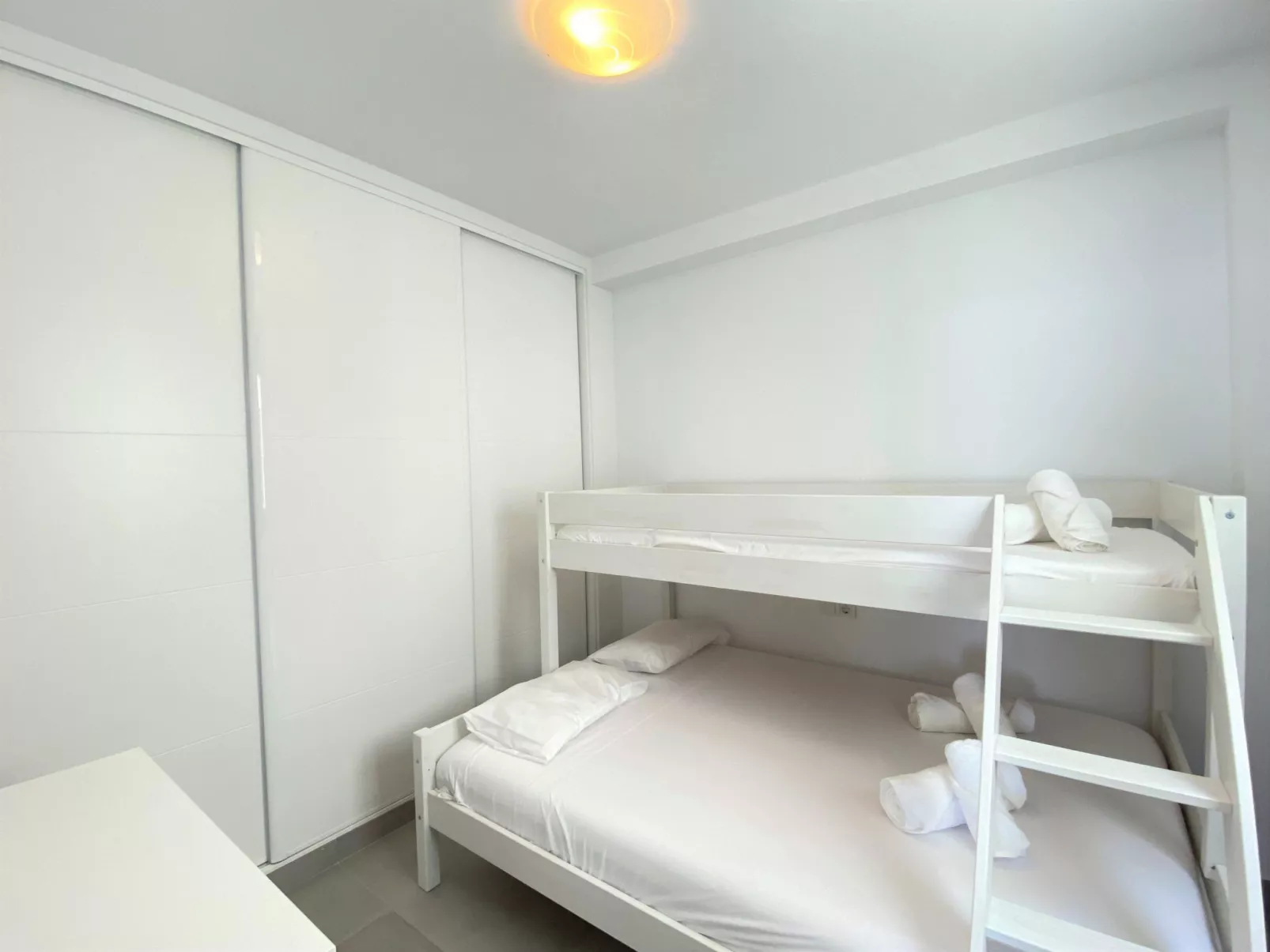 Terrazas de Ladera Duplex 2 by Casasol - Binnen