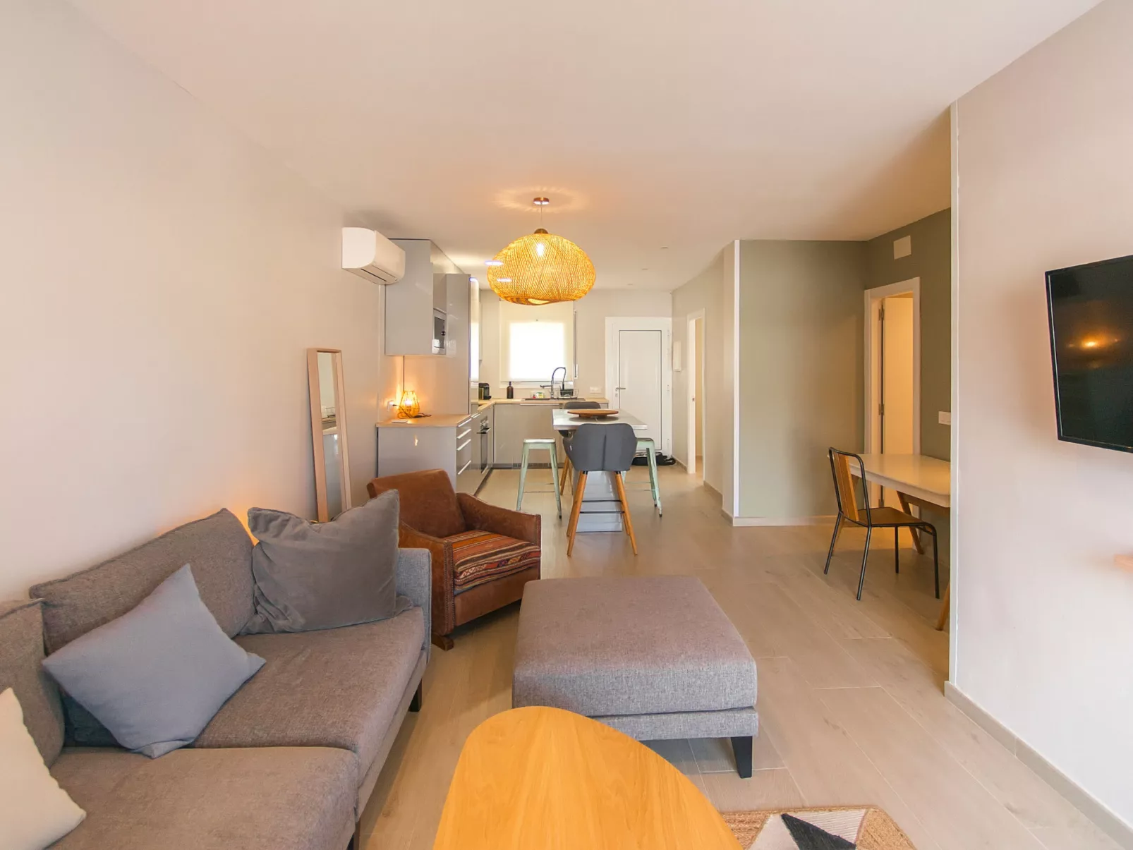 WELCS APARTAMENTO 234 EMP con una gran terraza - Binnen