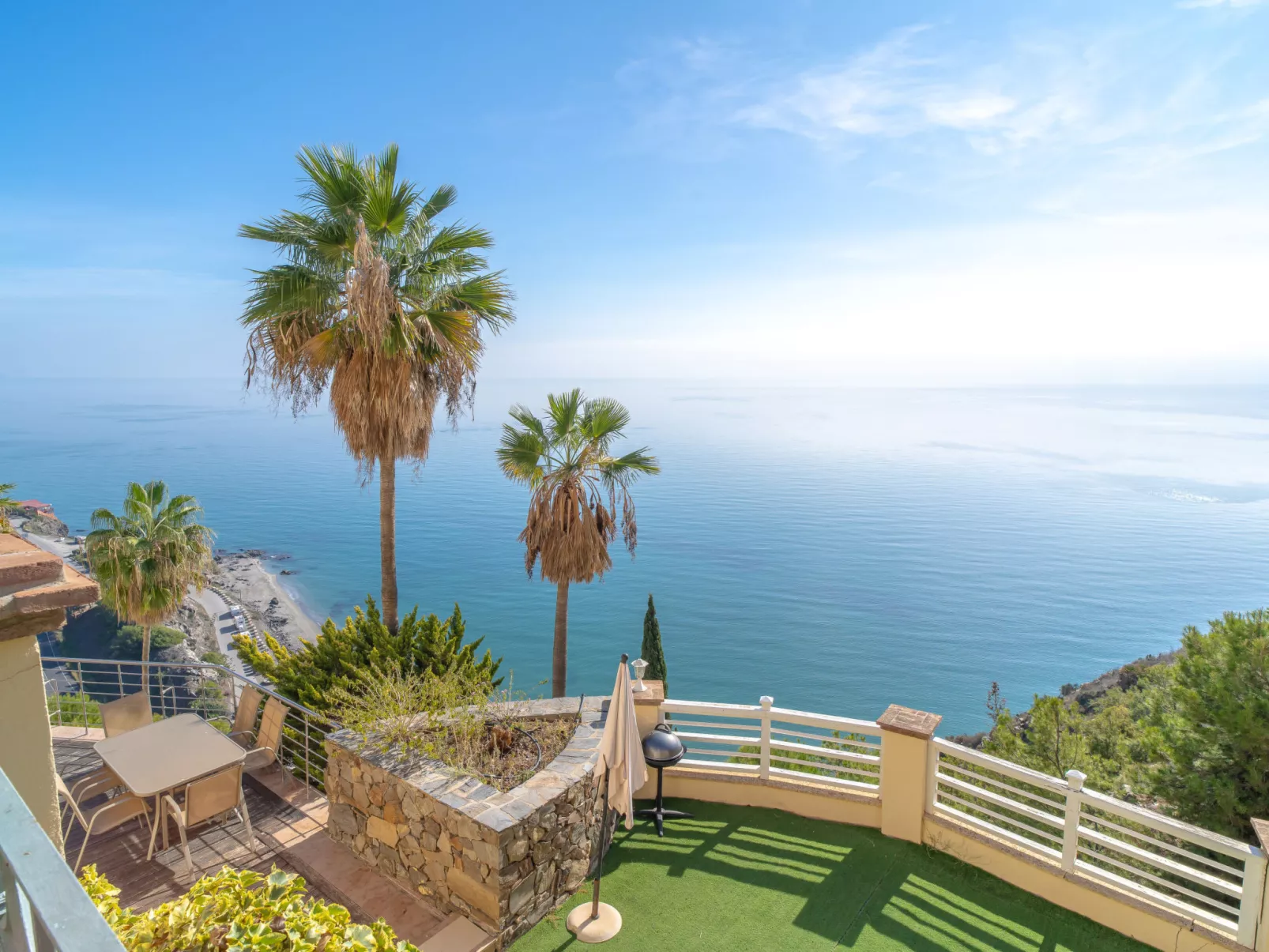 Tamango Hill Alcazaba B by Casasol - Buiten