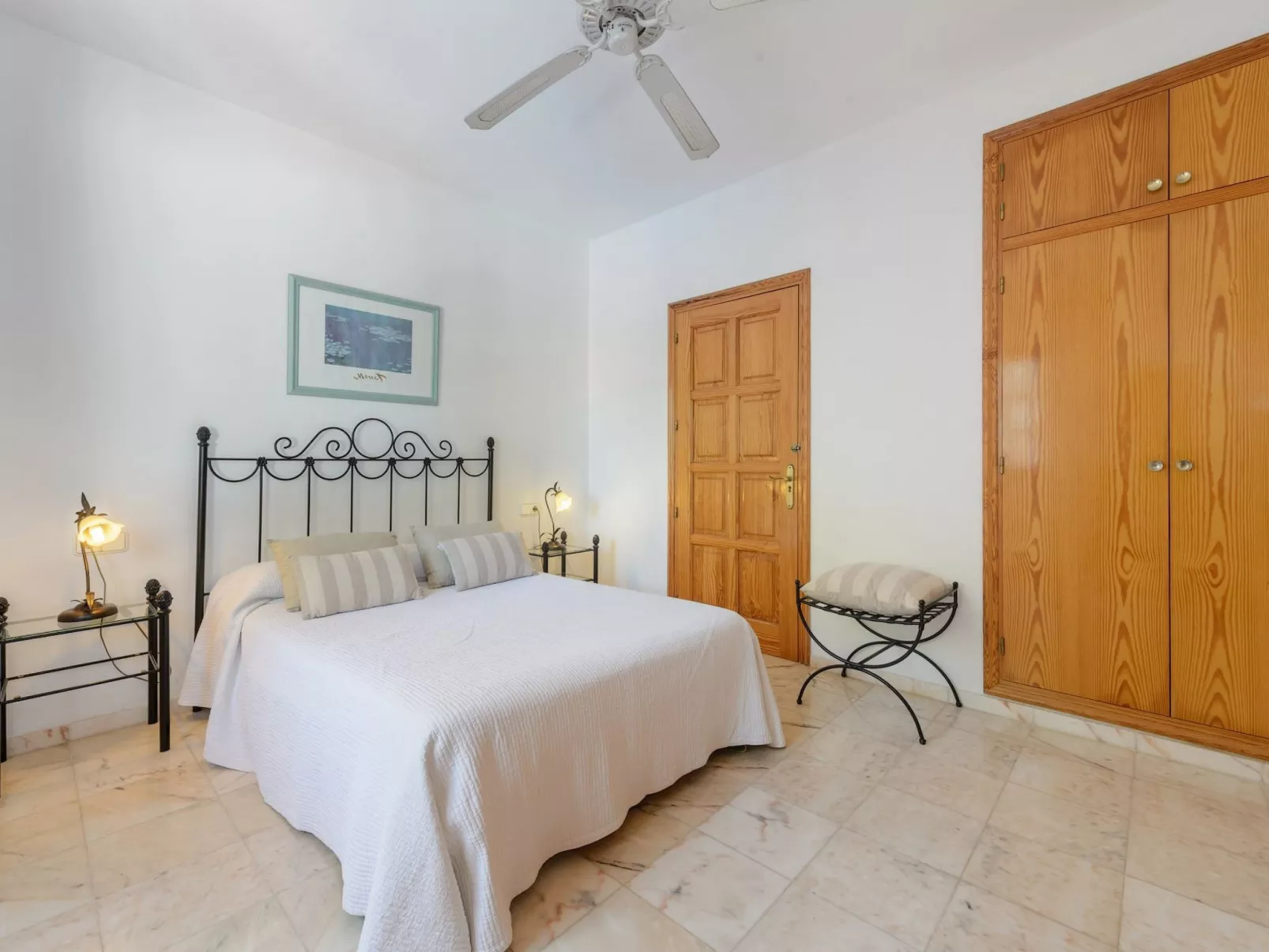 VILLA SA DESCUBERTA - Binnen