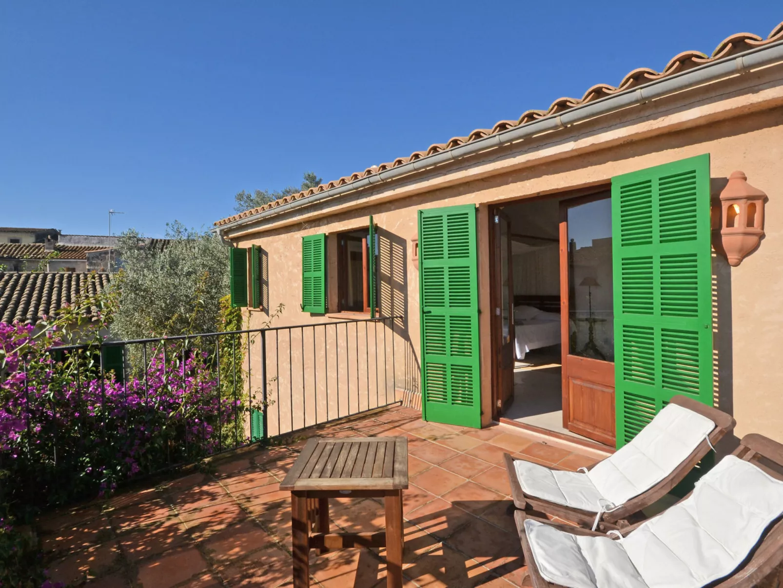 Can Casta (Sonrisa 12) - Buiten