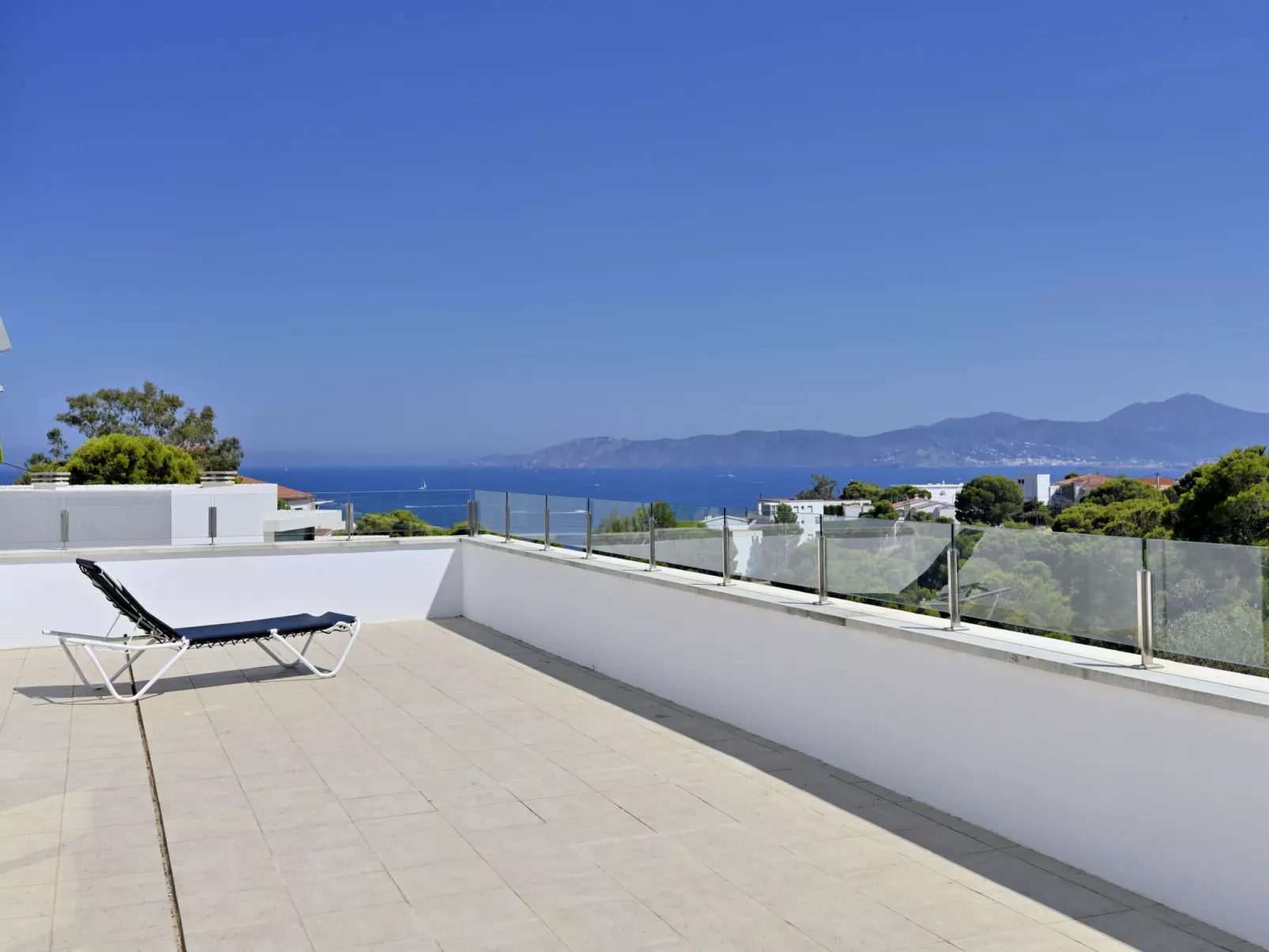 WELCS VILLA MODERNA 031 EMP con Piscina y Vistas - Buiten