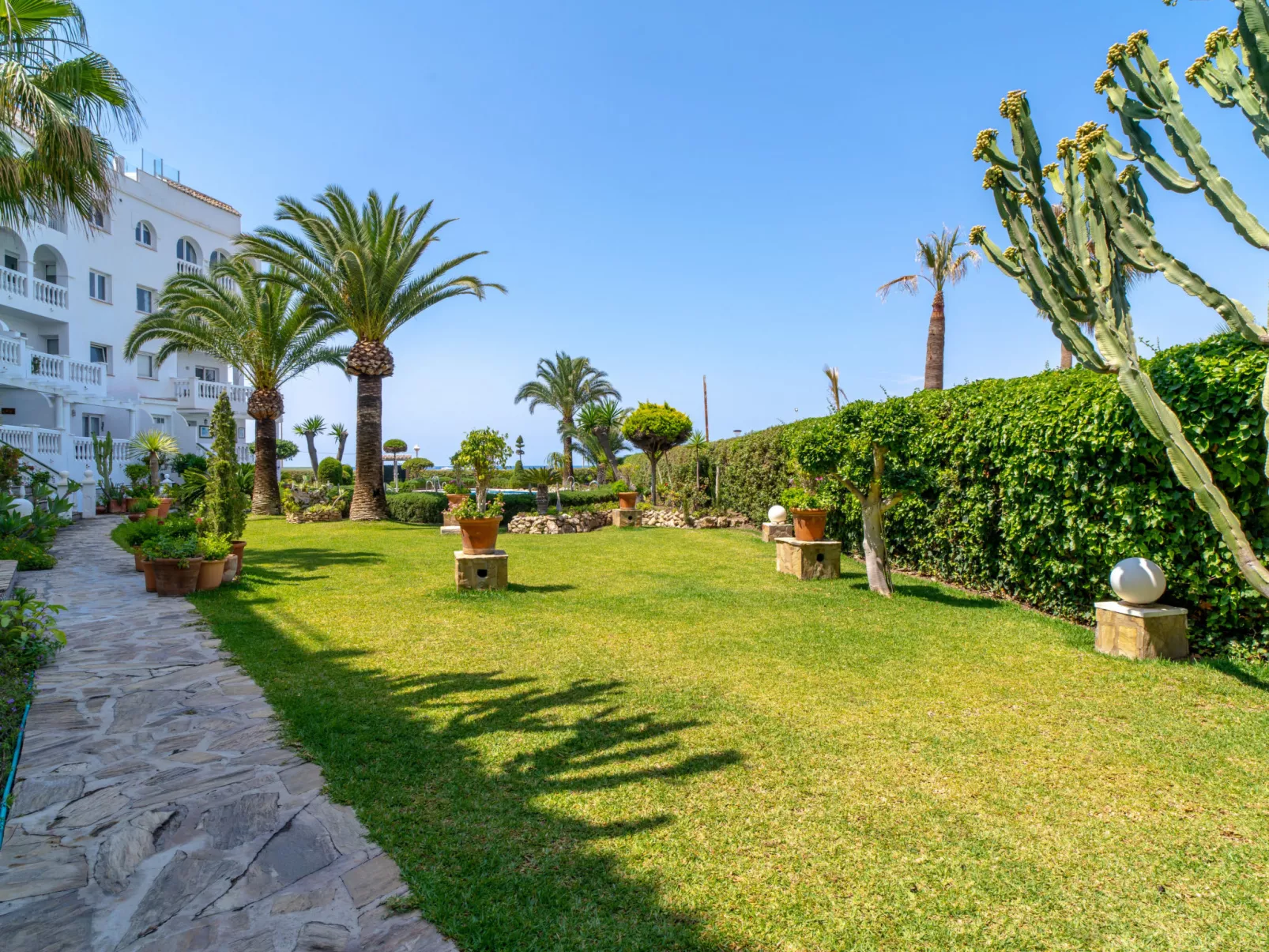 Stella Maris Beachfront B by Casasol - Buiten