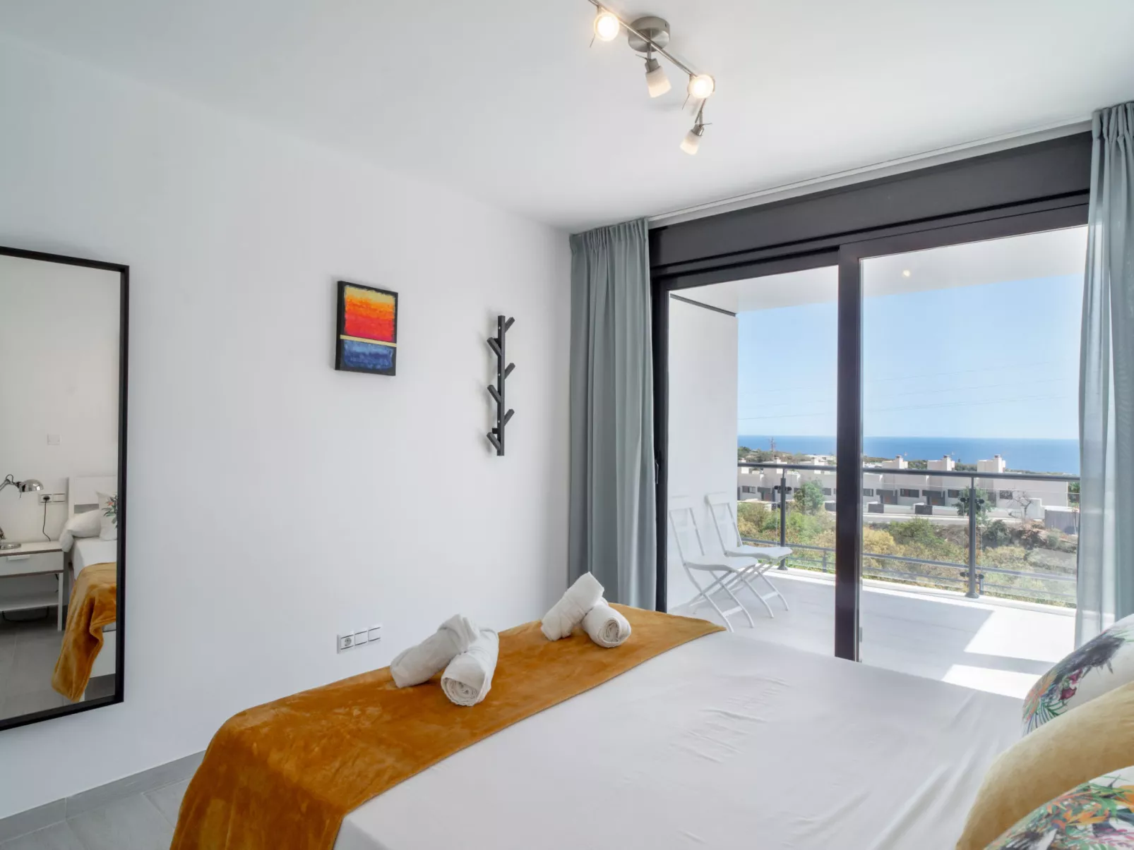 Villa Luxuria Private Pool by Casasol - Binnen