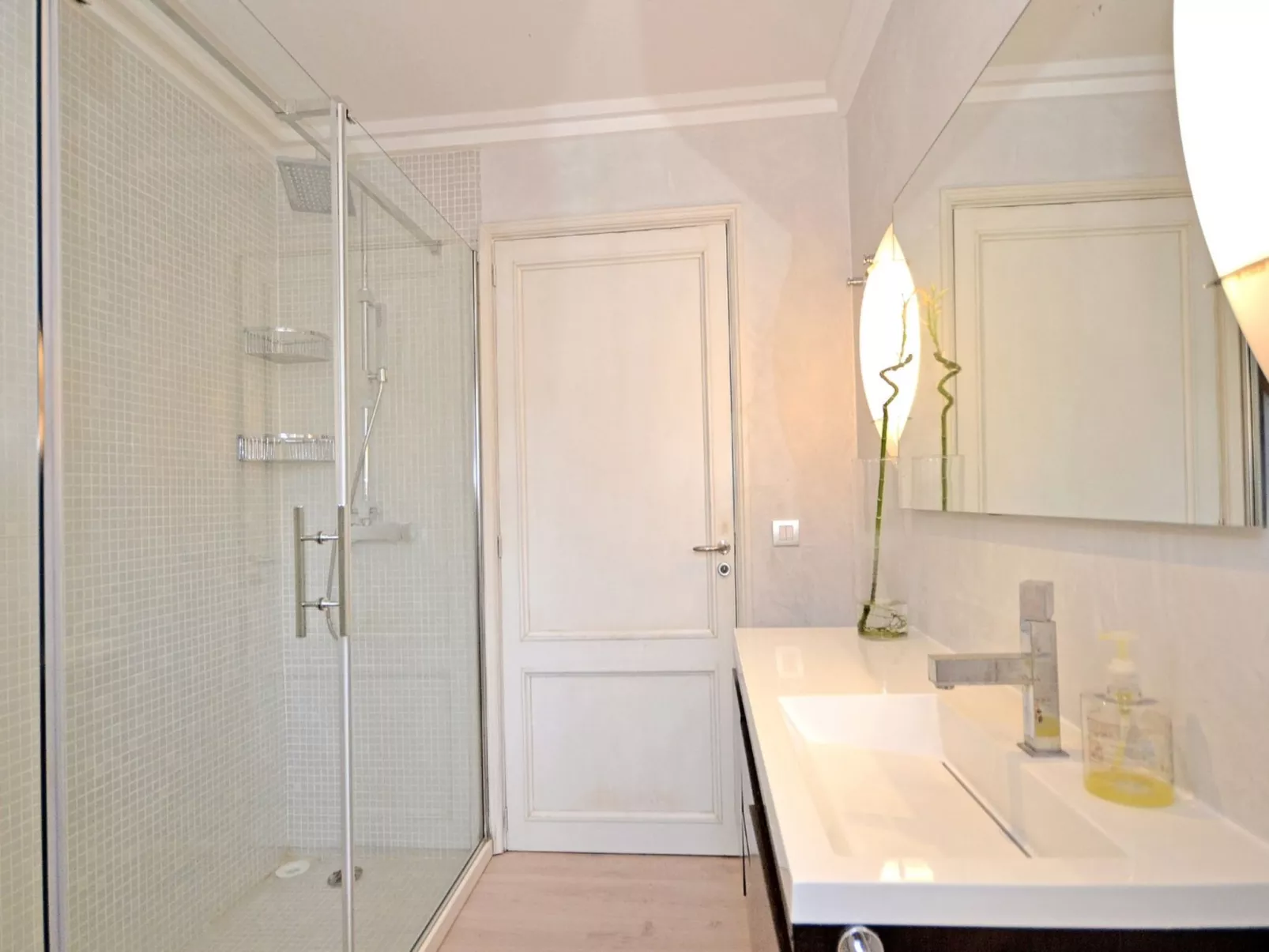 Llenaire - Xata - Binnen