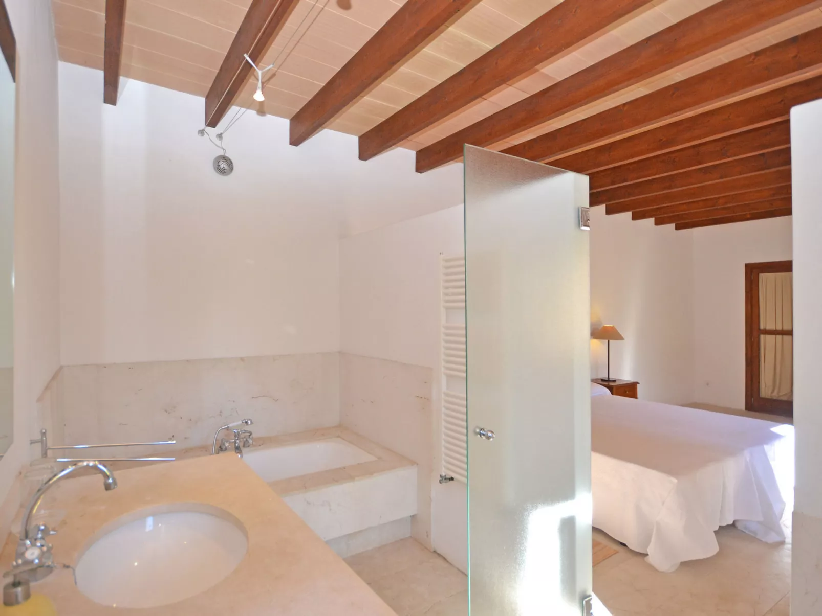 Can Casta (Sonrisa 12) - Binnen