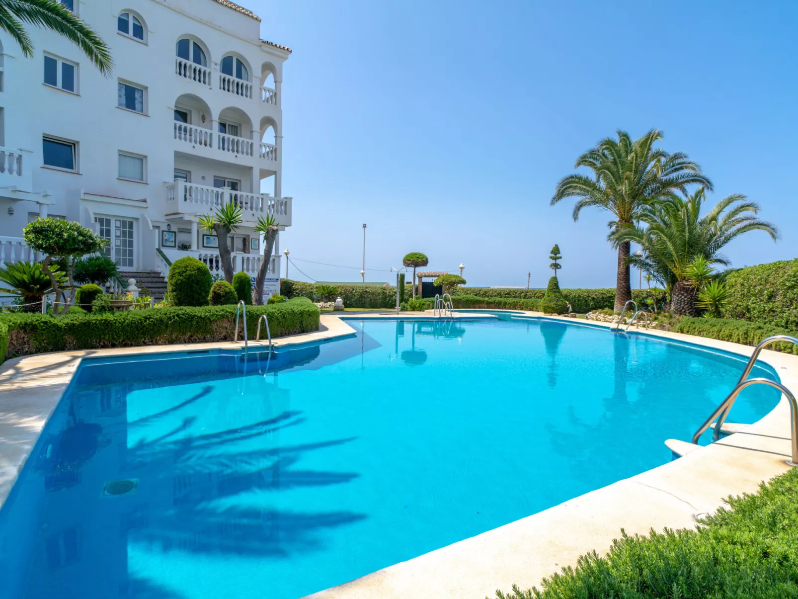 Stella Maris Beachfront B by Casasol - Buiten