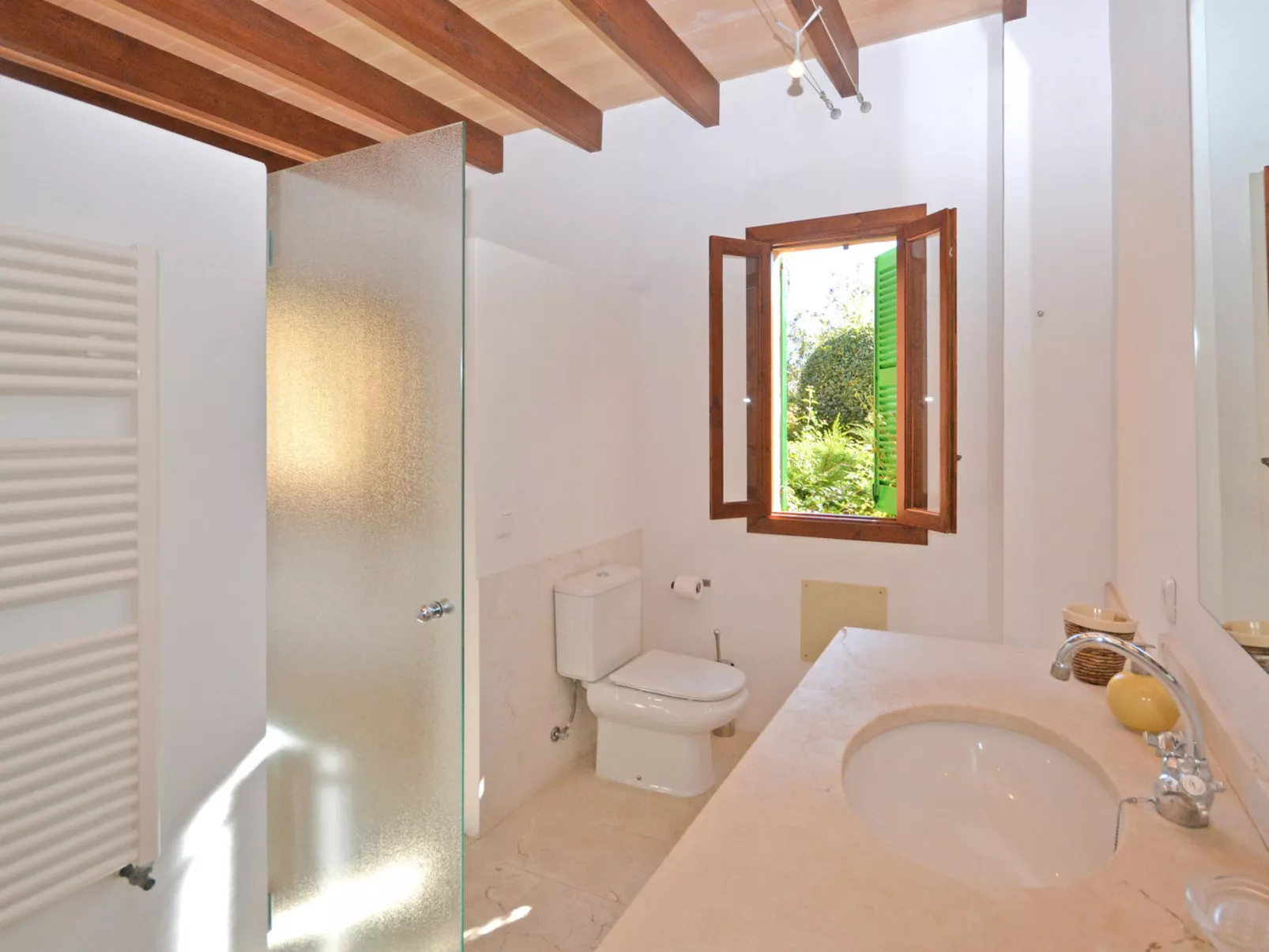 Can Casta (Sonrisa 12) - Binnen