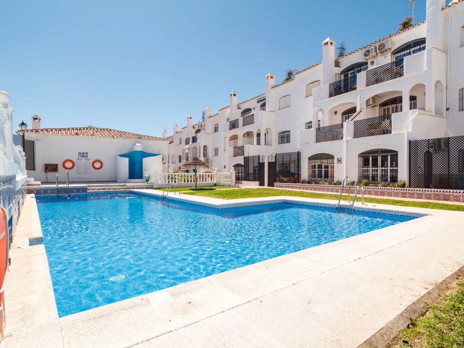 Verano Azul 27B by Casasol - Buiten