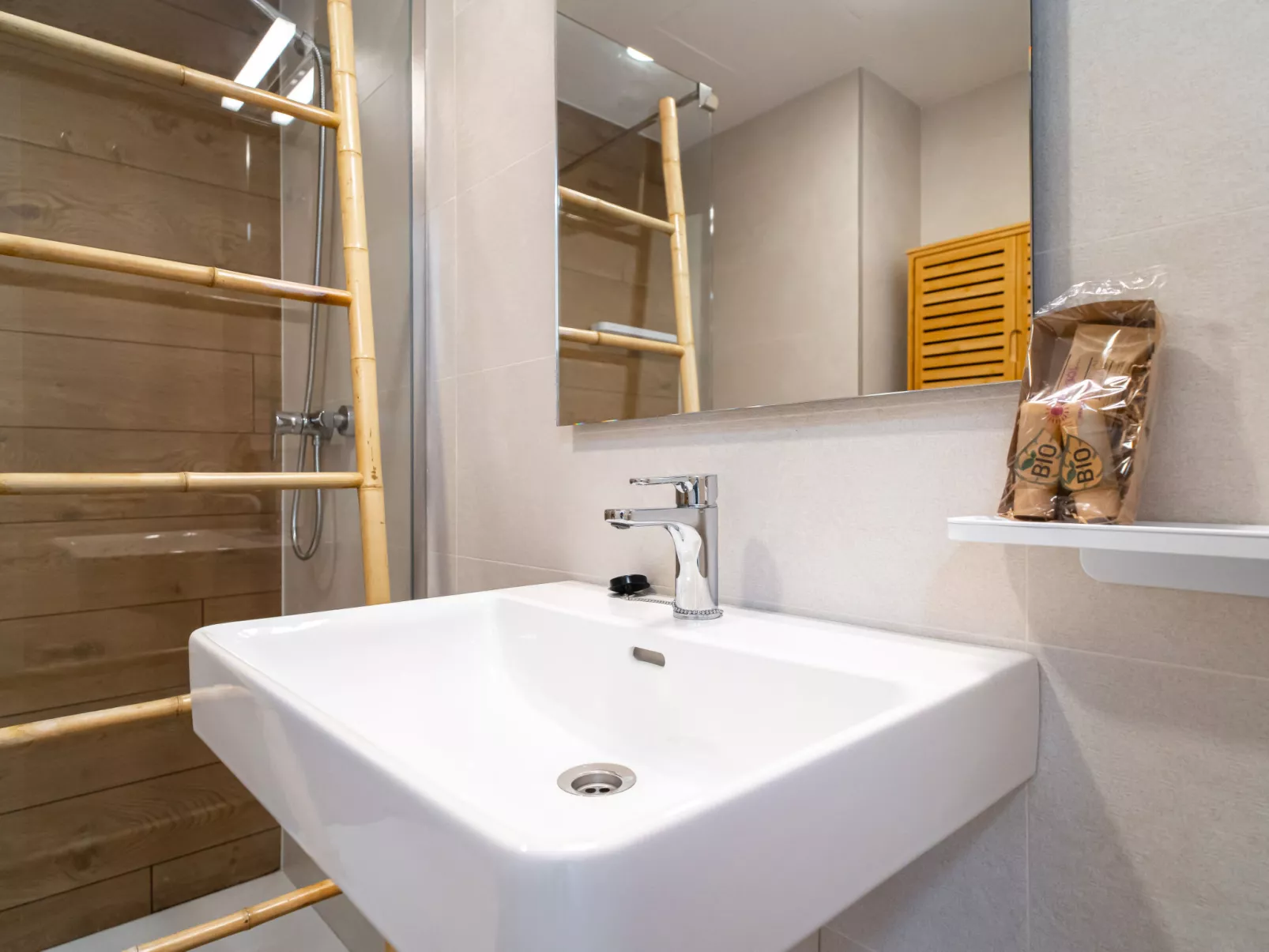 Luxury Premium Isea 1122 by Casasol - Binnen