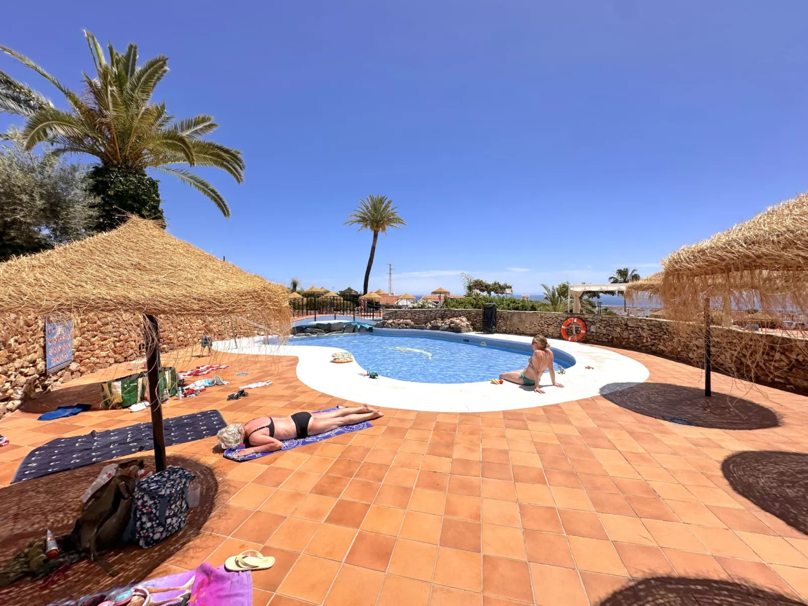 Capistrano Village Garden by Casasol - Buiten