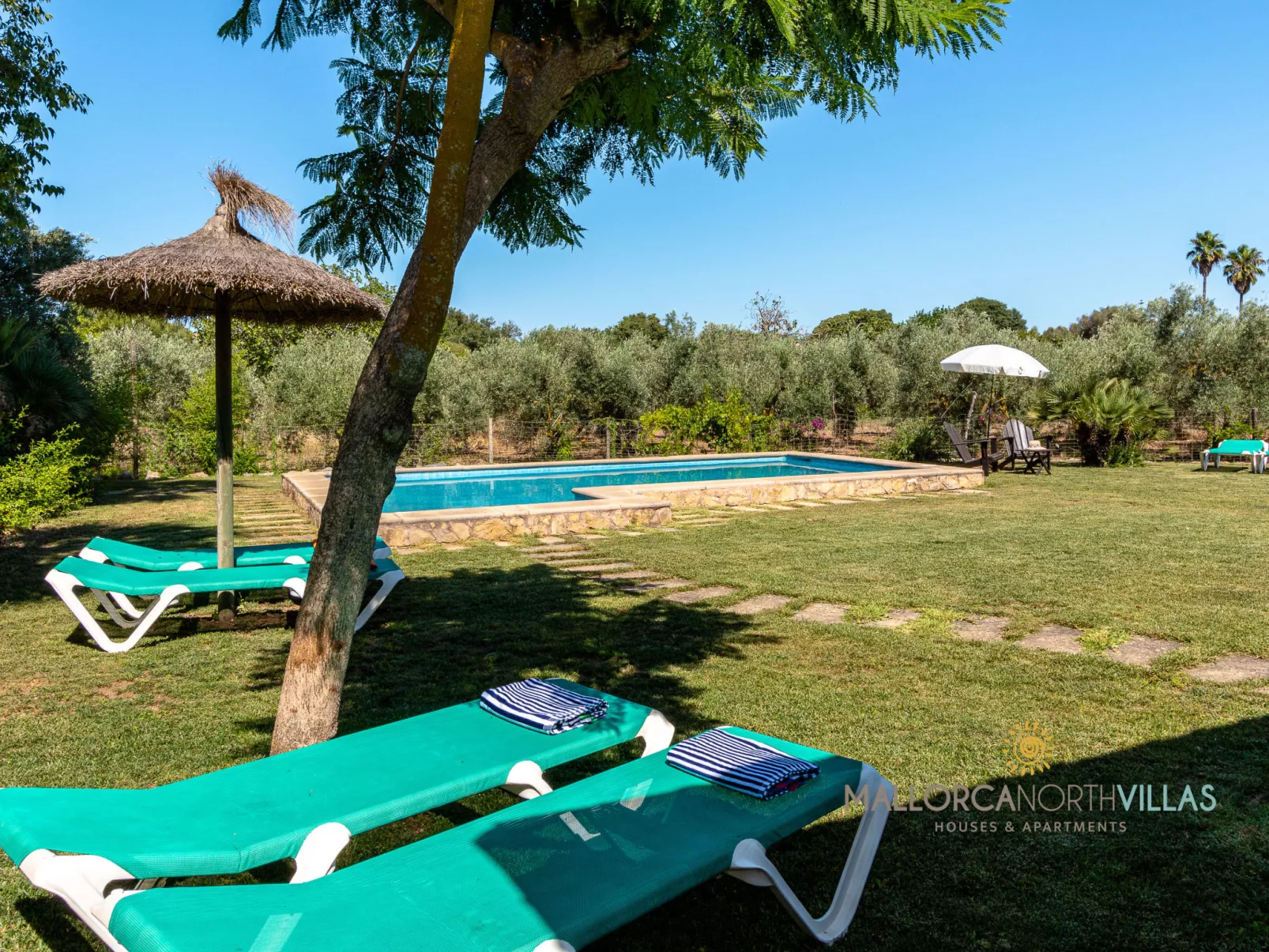 Cal Mercader Gran Villa con Piscina y Jardín - Buiten