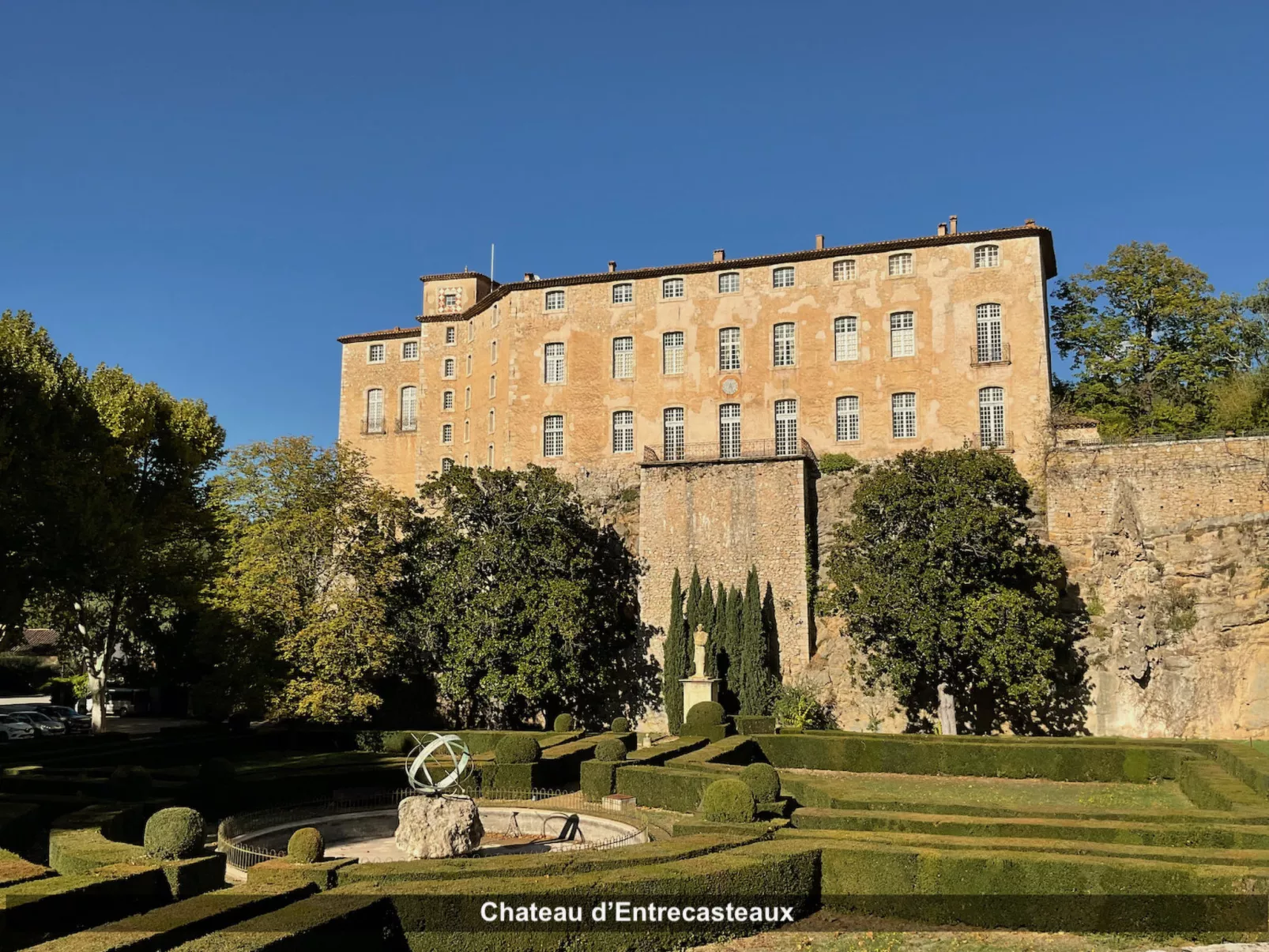 Lou Cigaloun - Buiten