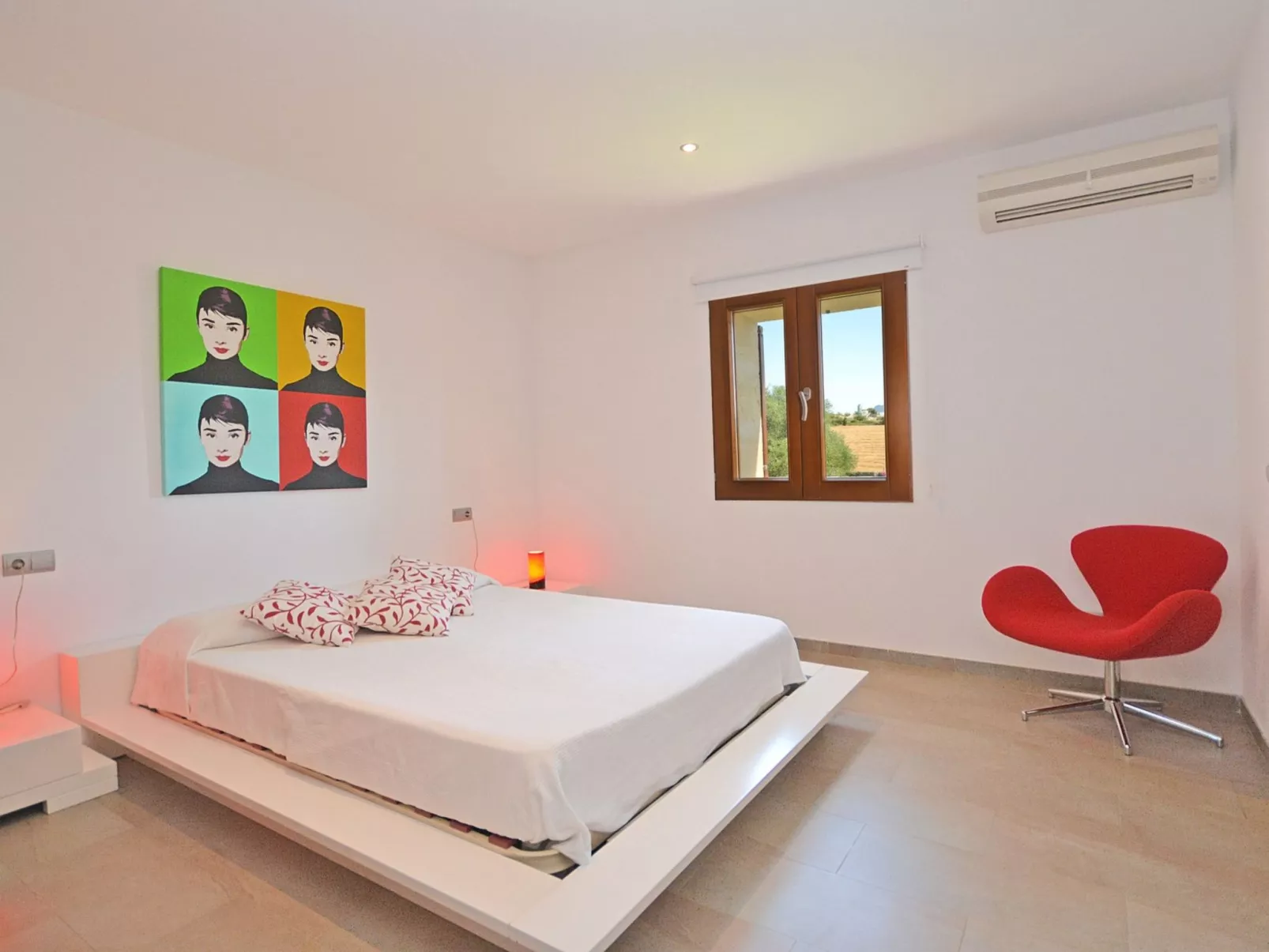 Santa Maria - Binnen