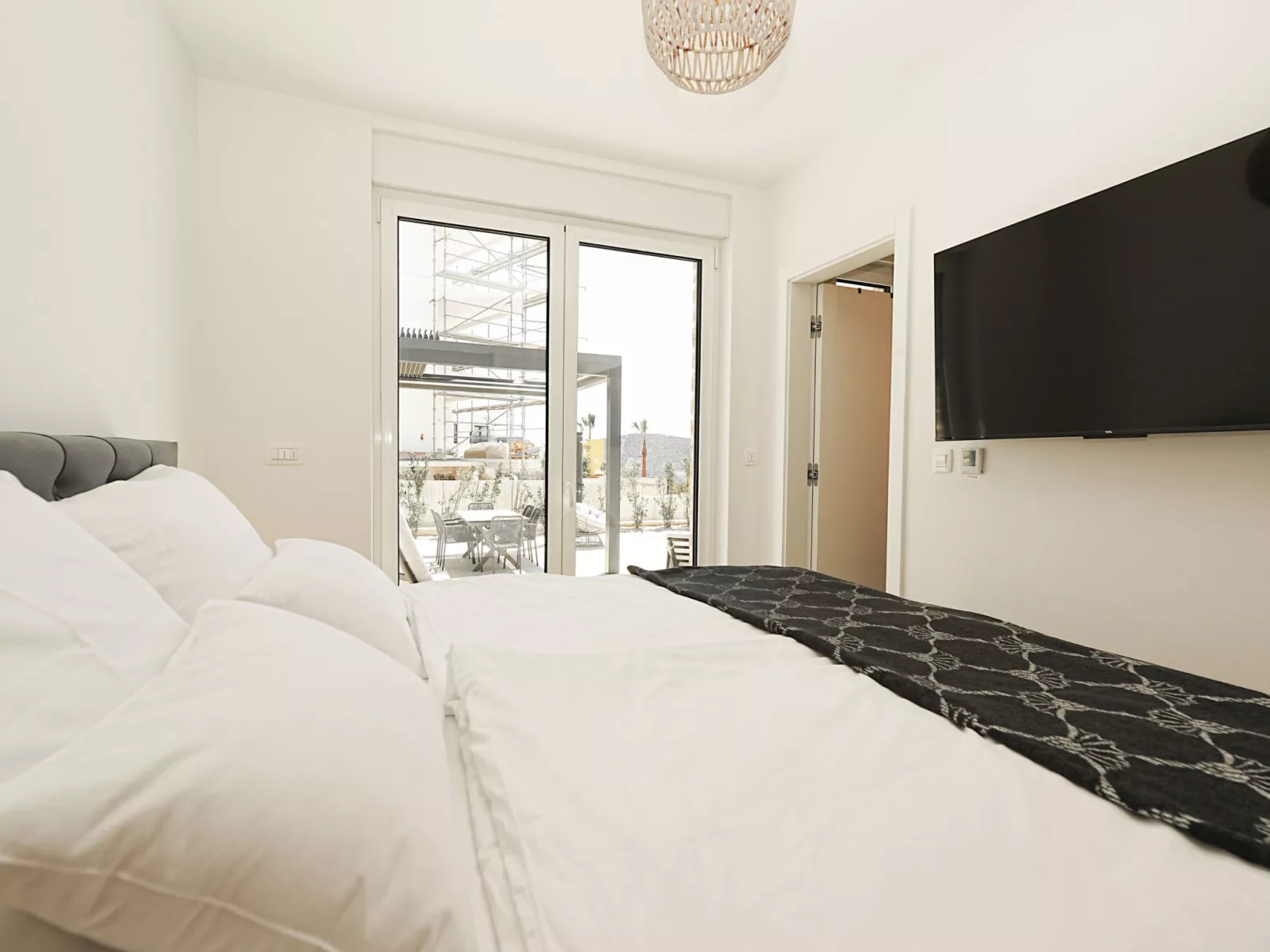 Primosten Hills - North - Binnen