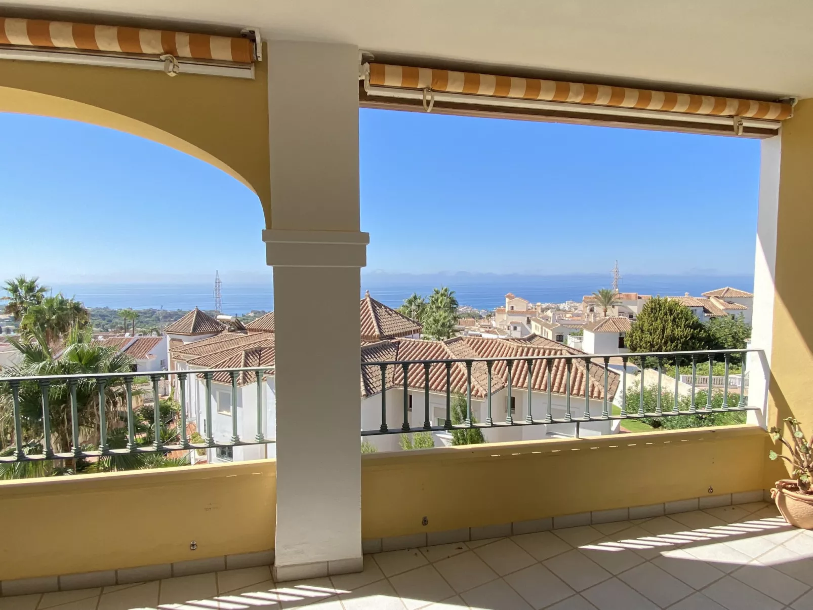 Senorio de Capistrano by Casasol - Buiten