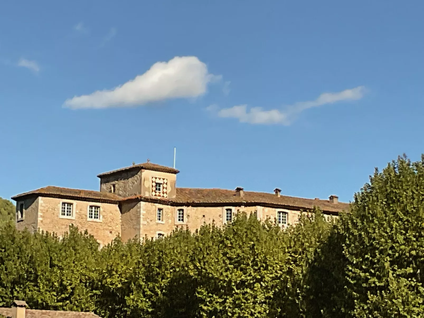 Lou Cigaloun - Buiten