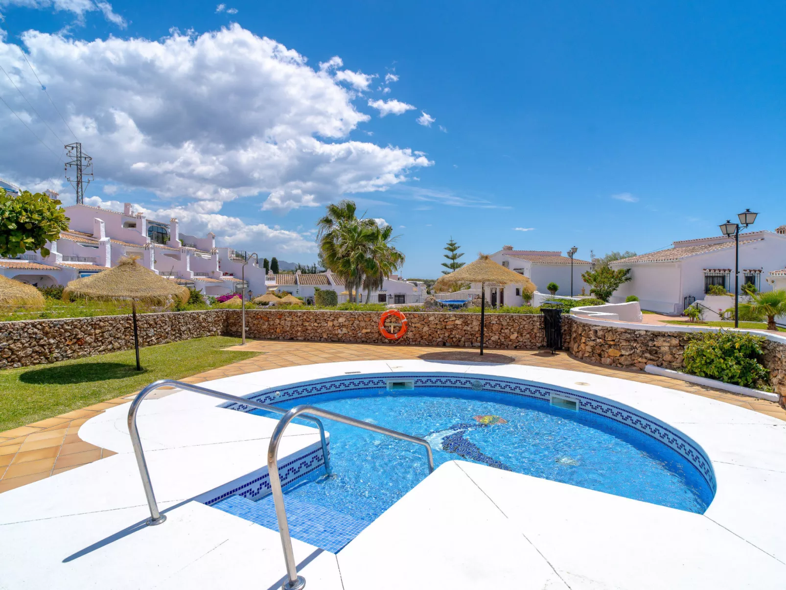 Capistrano Village Garden by Casasol - Buiten