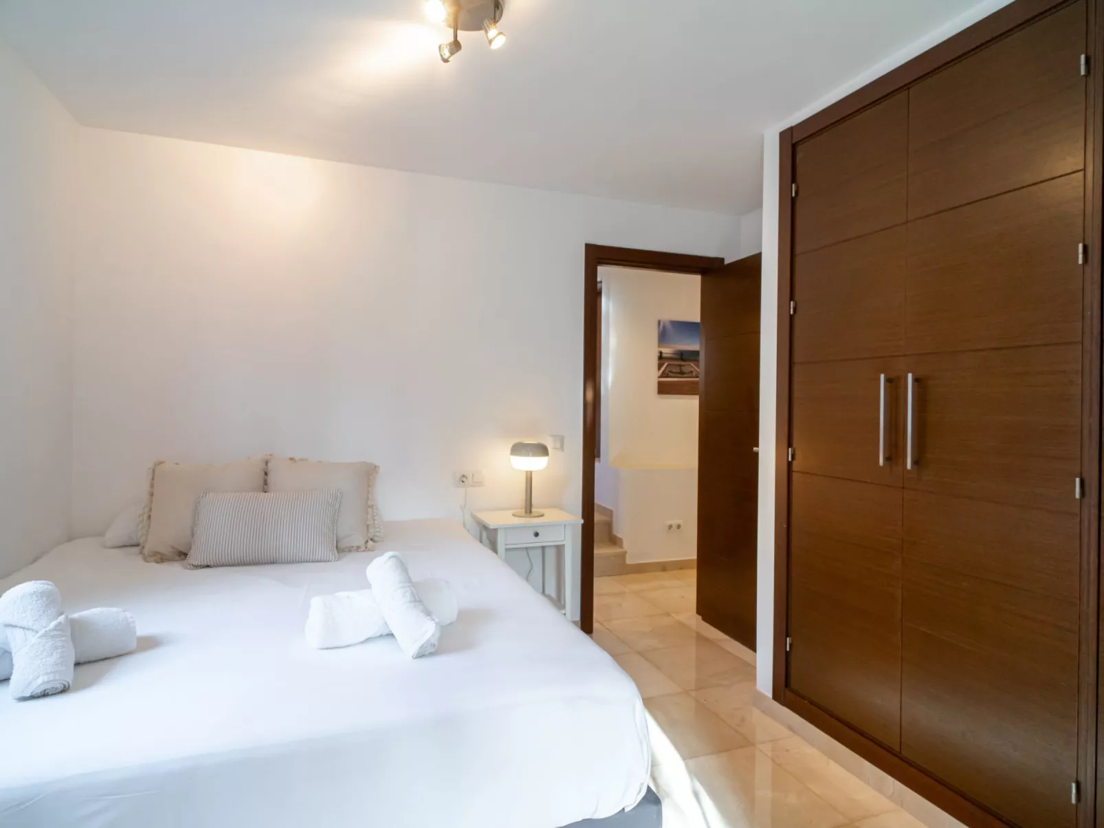 Villa Grande Luxe Private Pool by Casasol - Binnen