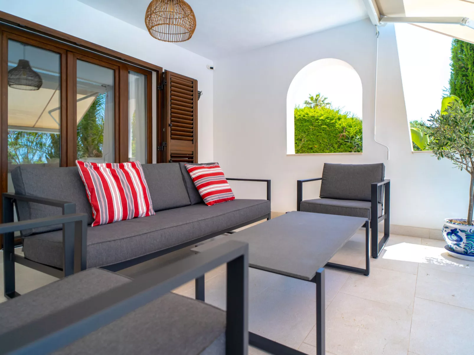 Villa Grand Pool Terrace by Casasol - Binnen