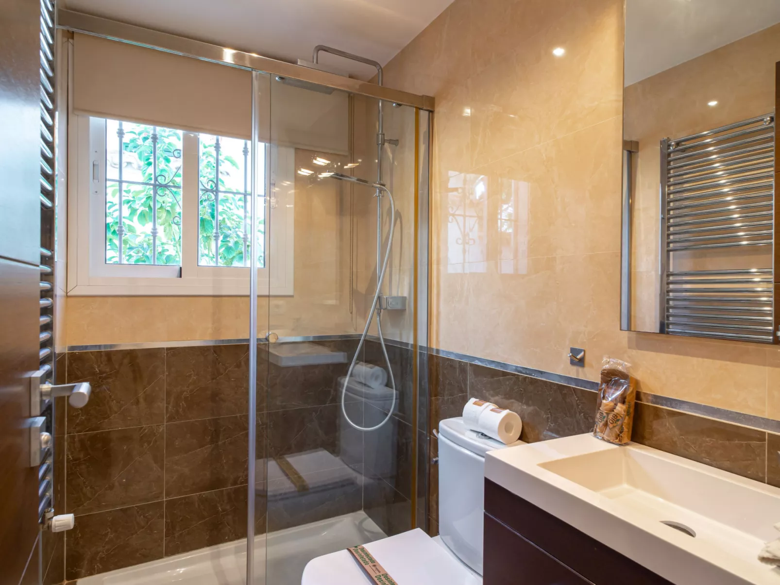 Villa Grande Luxe Private Pool by Casasol - Binnen