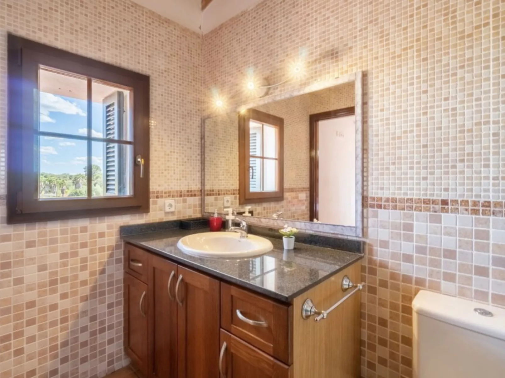 VILLA LORENZO MANACOR by PriorityVillas - Binnen