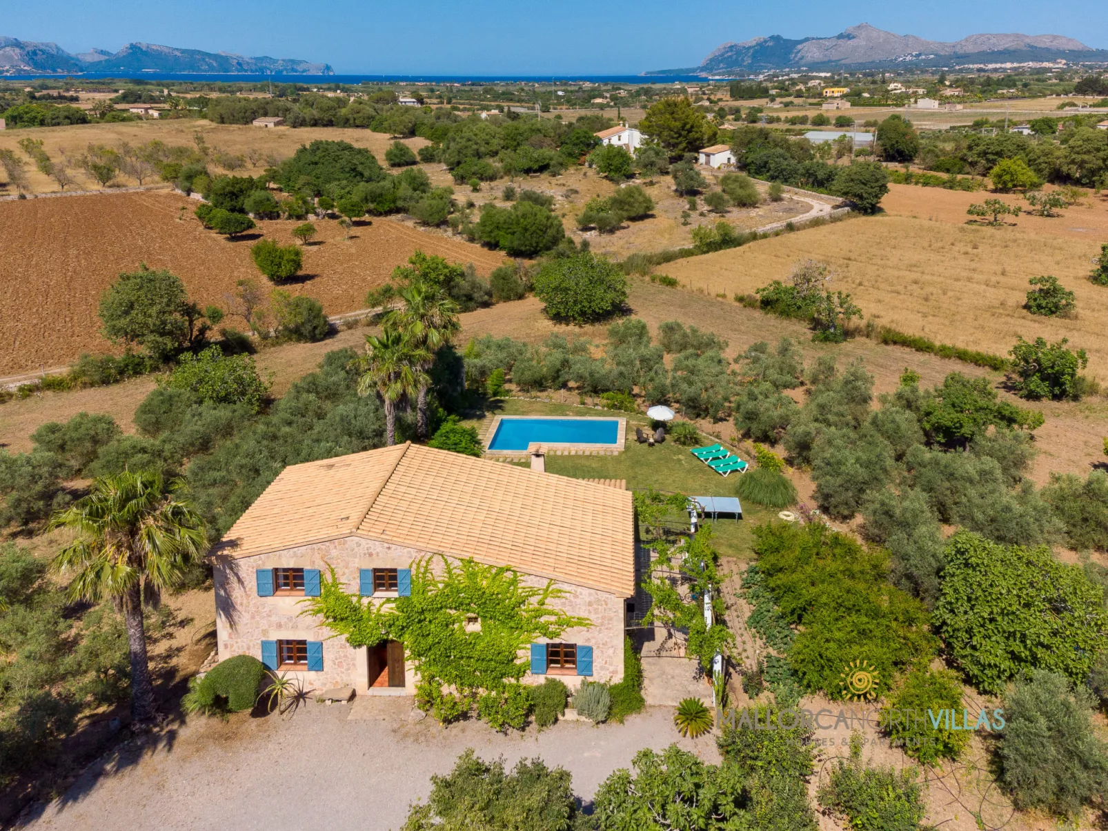 Cal Mercader Gran Villa con Piscina y Jardín - Buiten