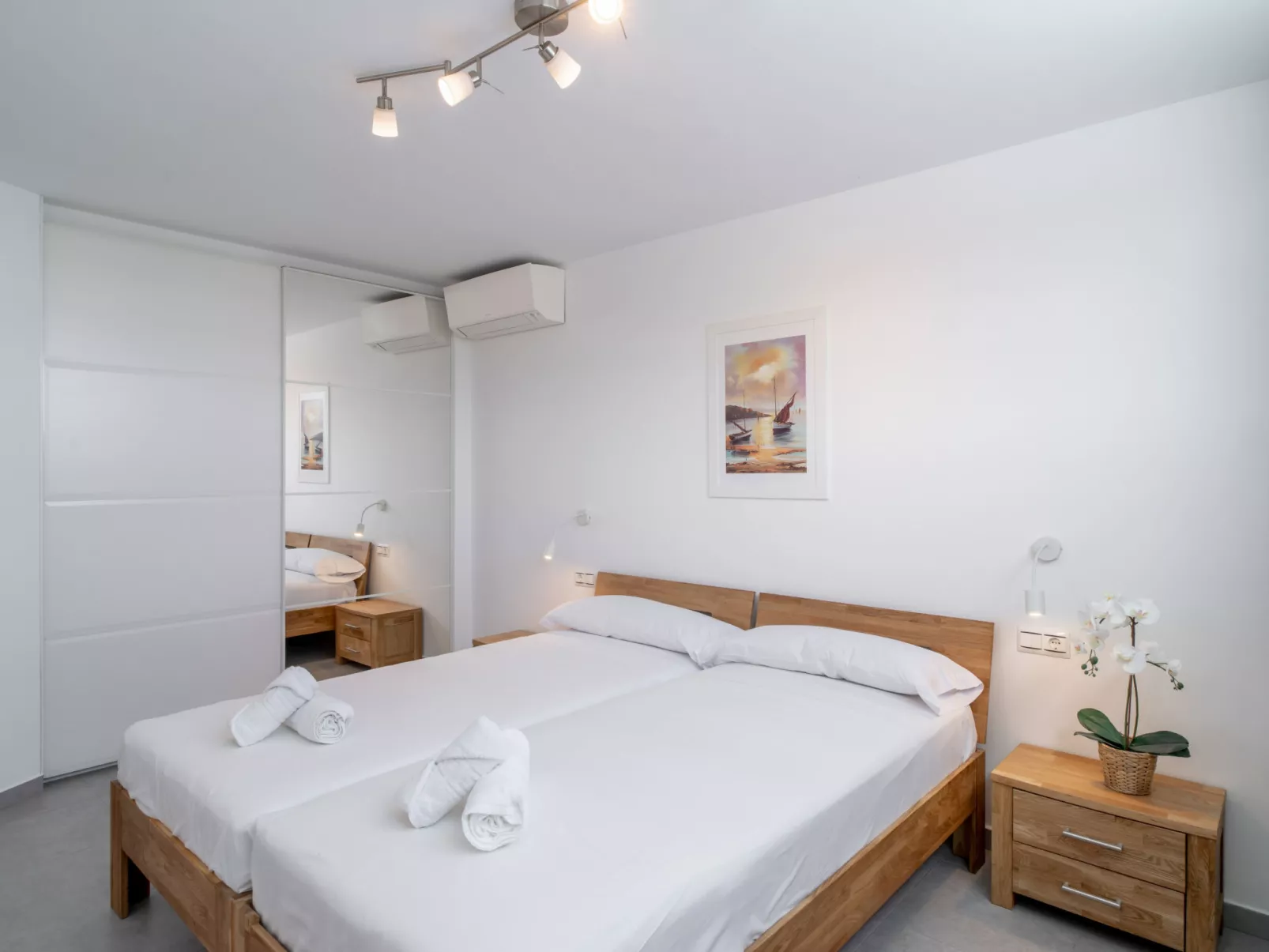 Villa Luxuria Private Pool by Casasol - Binnen