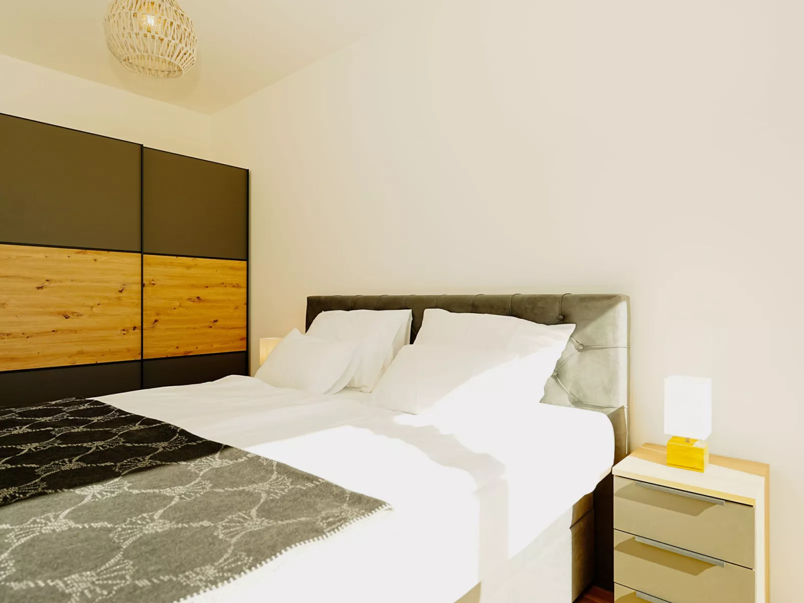 Primosten Hills - North - Binnen