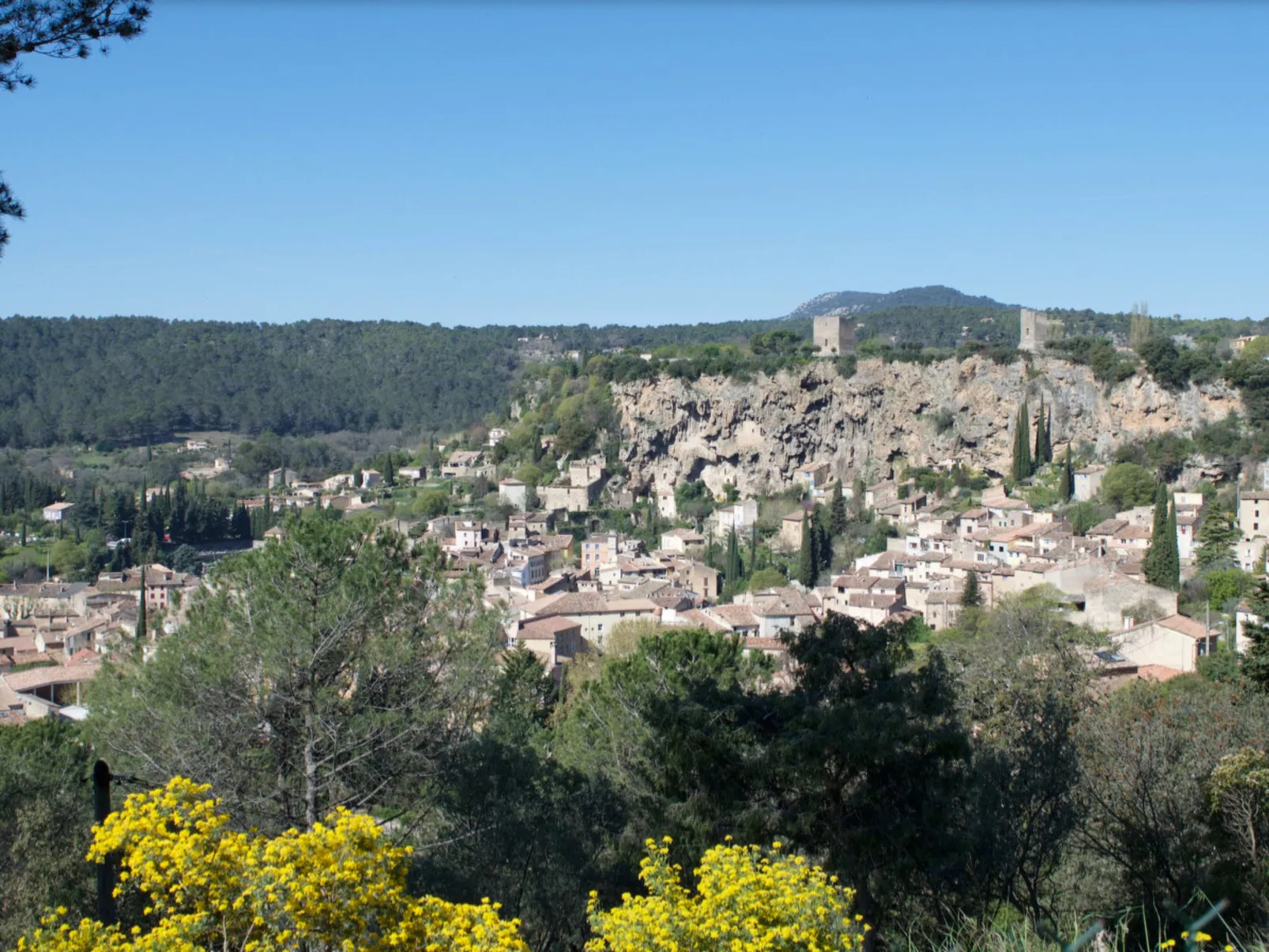 MAISON PERCHEE - Buiten
