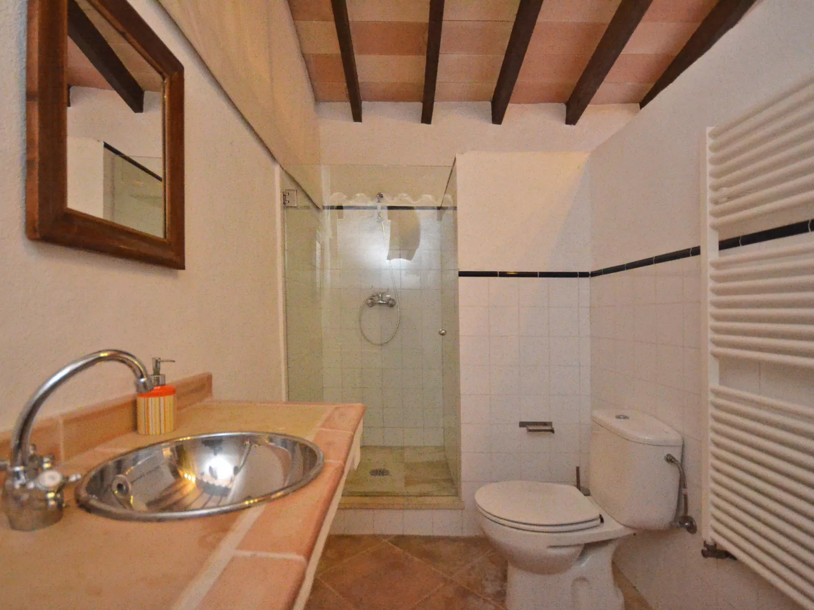 Can Casta (Sonrisa 12) - Binnen