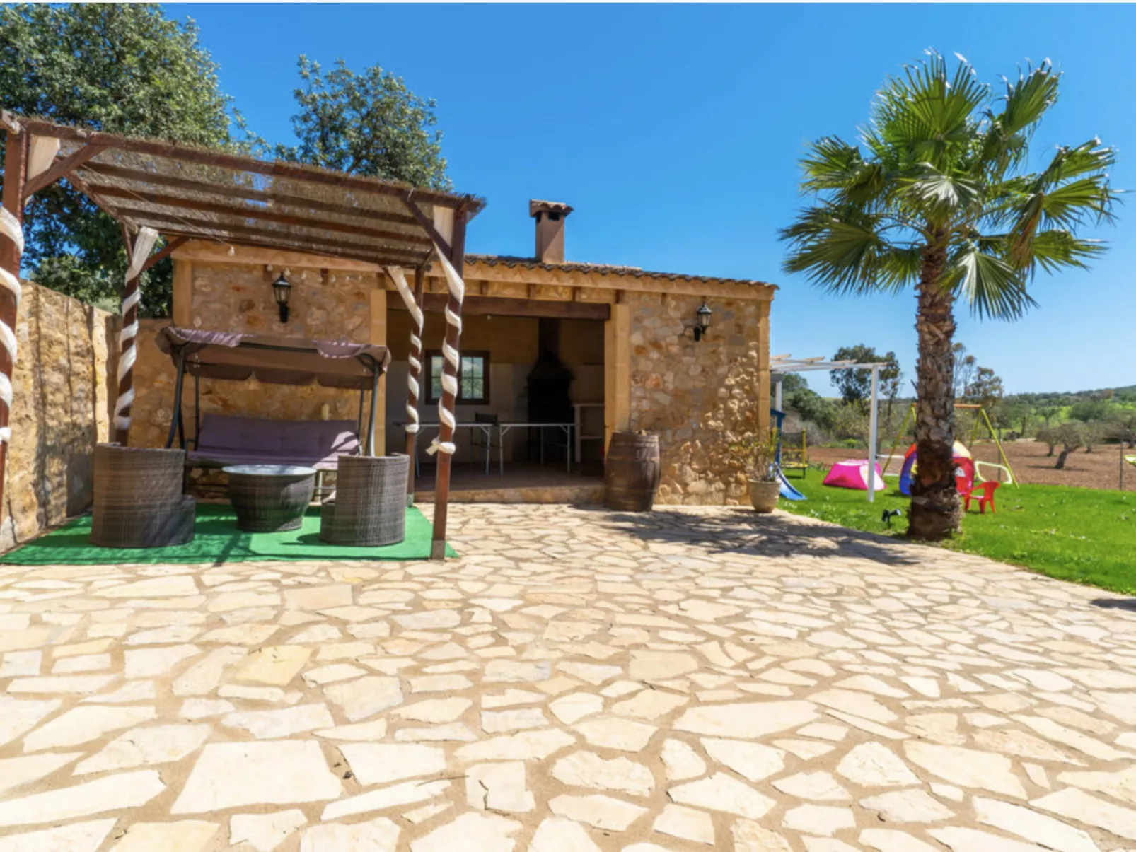 VILLA LORENZO MANACOR by PriorityVillas - Buiten