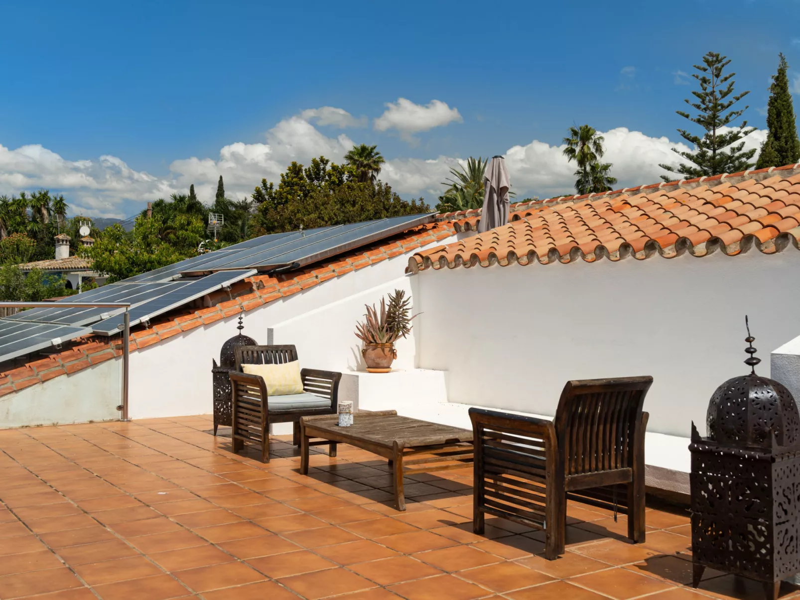 Villa Madrugada, beachside villa in Costabella - Buiten