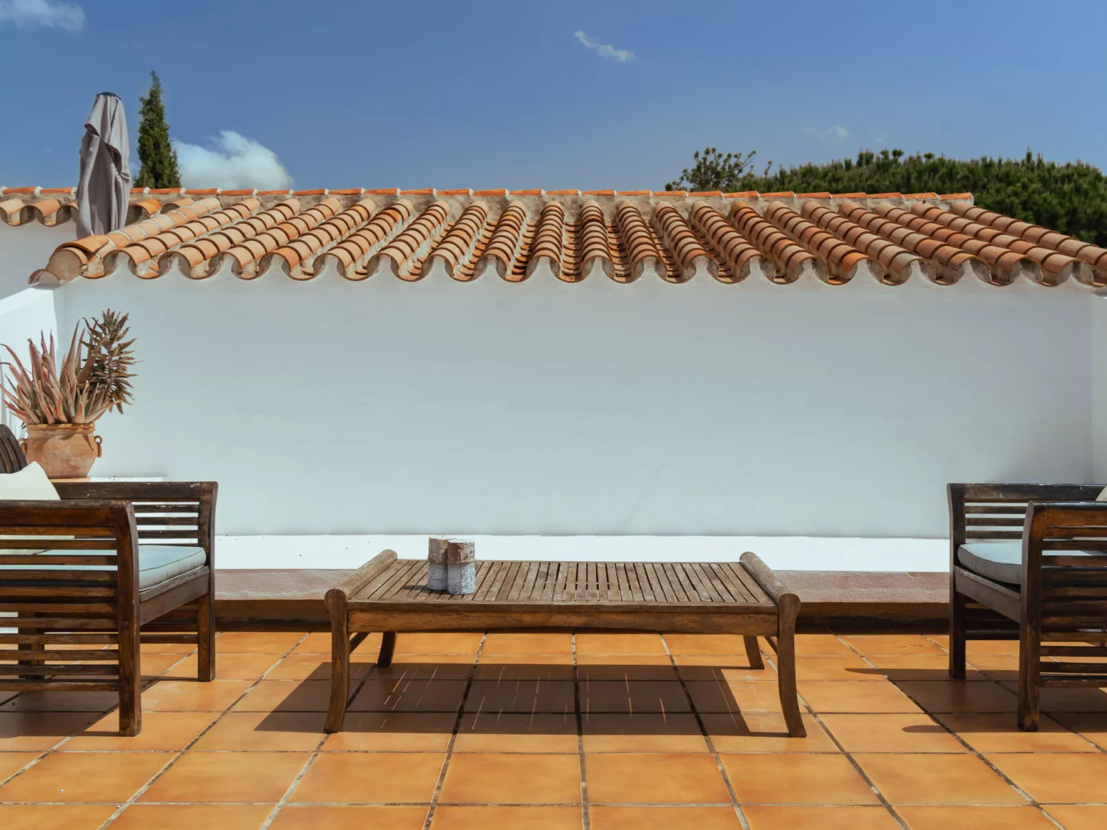 Villa Madrugada, beachside villa in Costabella - Buiten