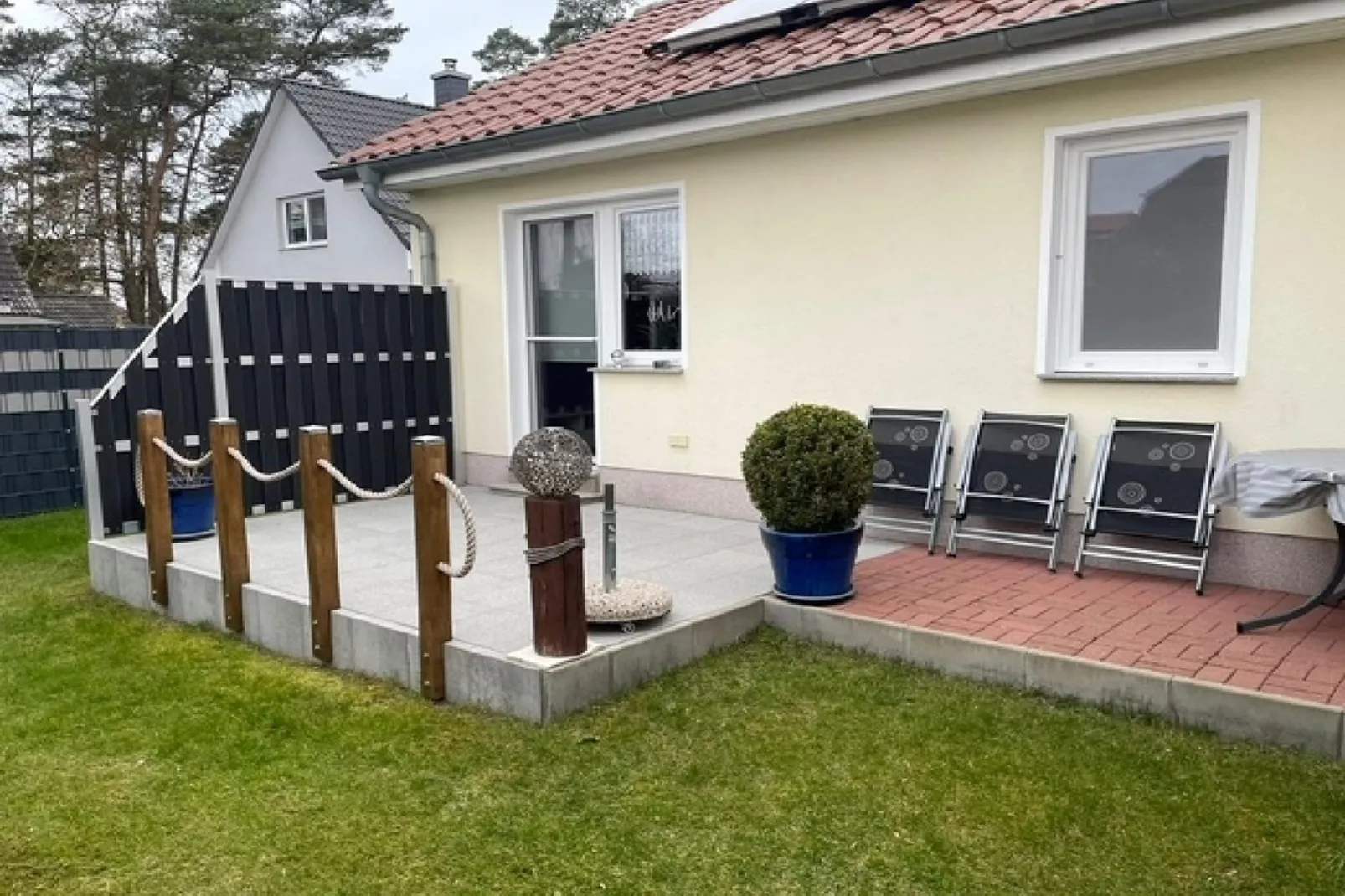 Doppelhaushälfte rechts