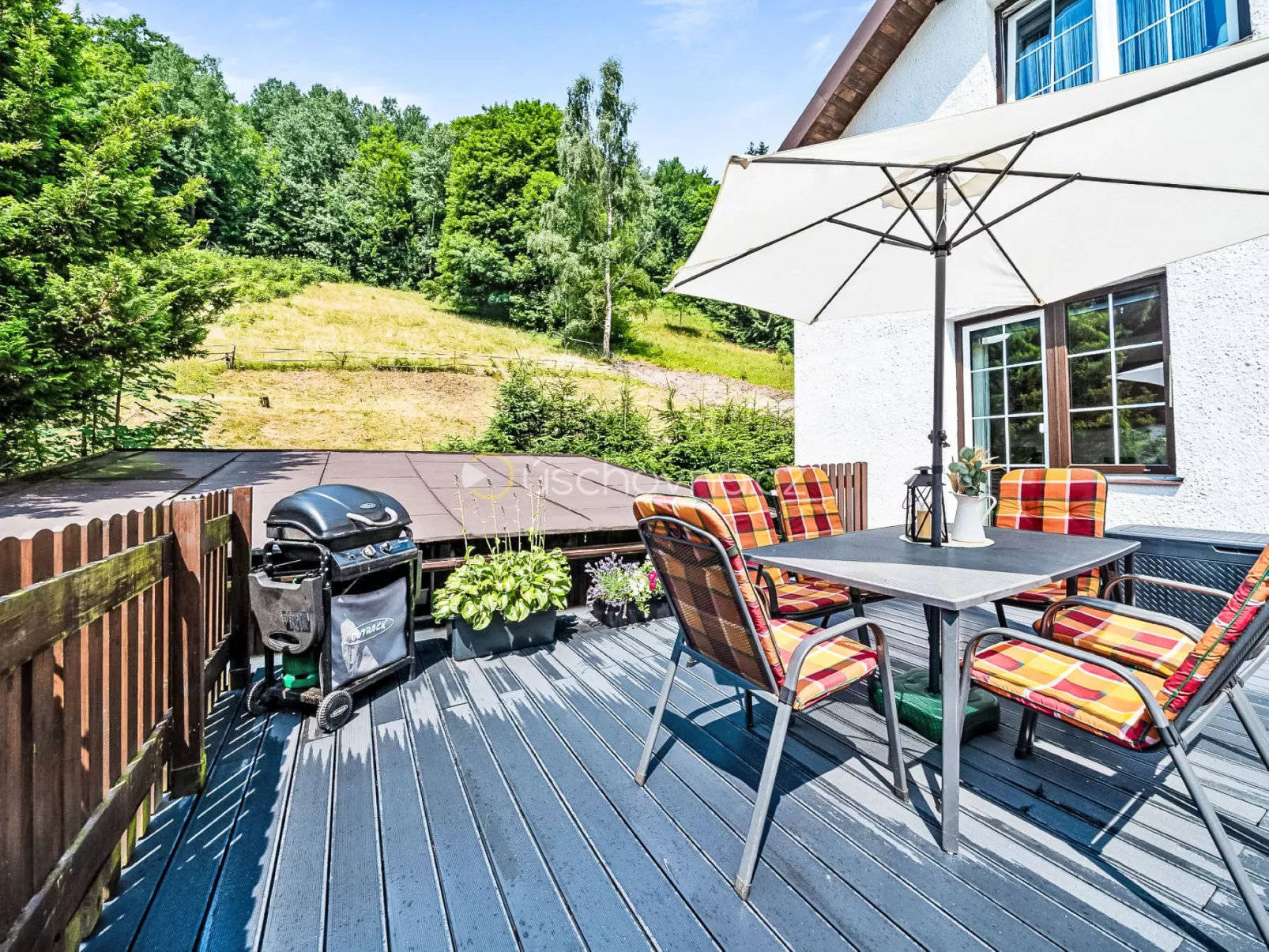 Hillside Terrace