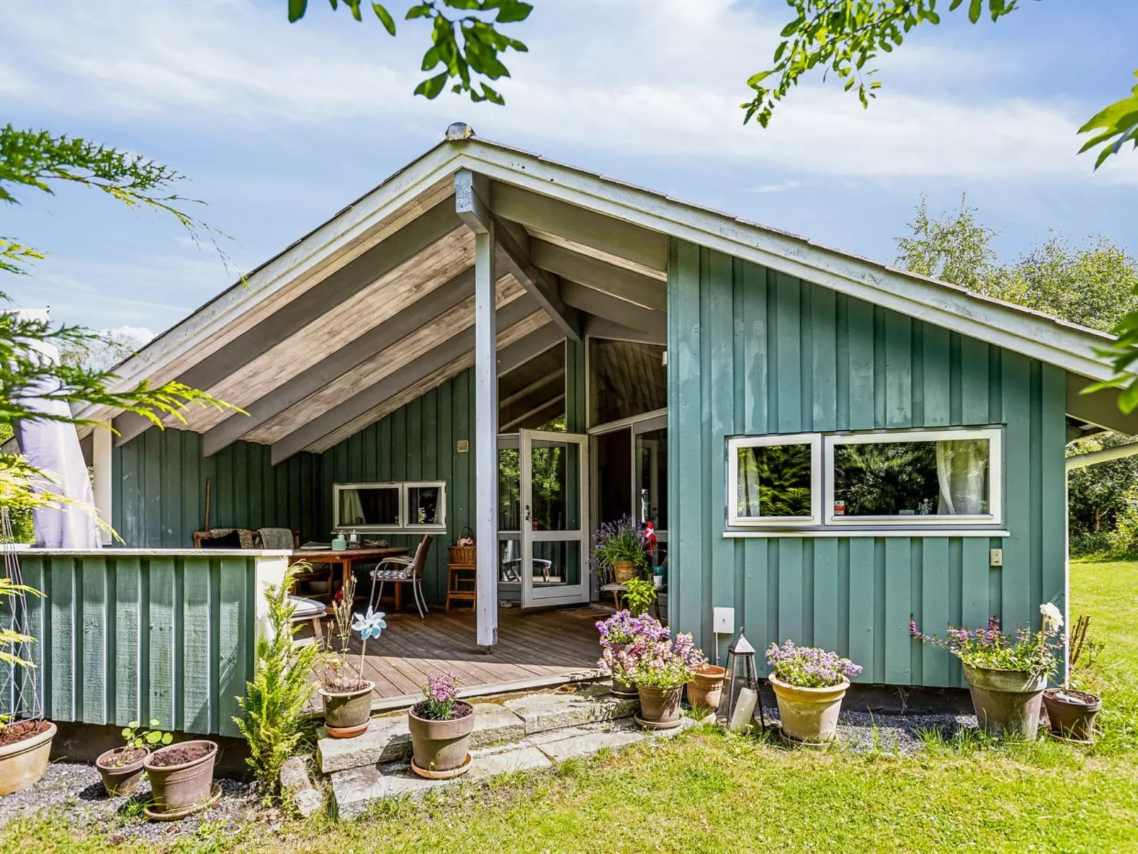 "Niela" - 700m from the sea