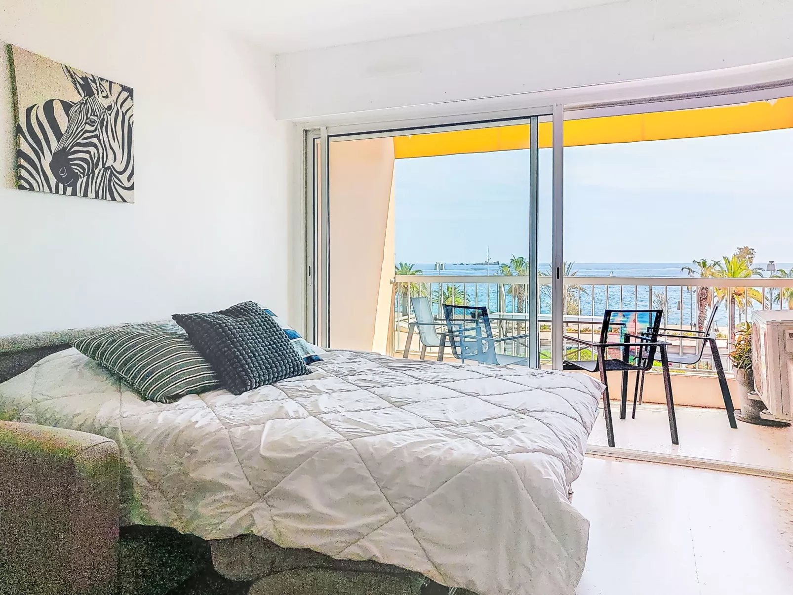 Le Méditerranée - Binnen