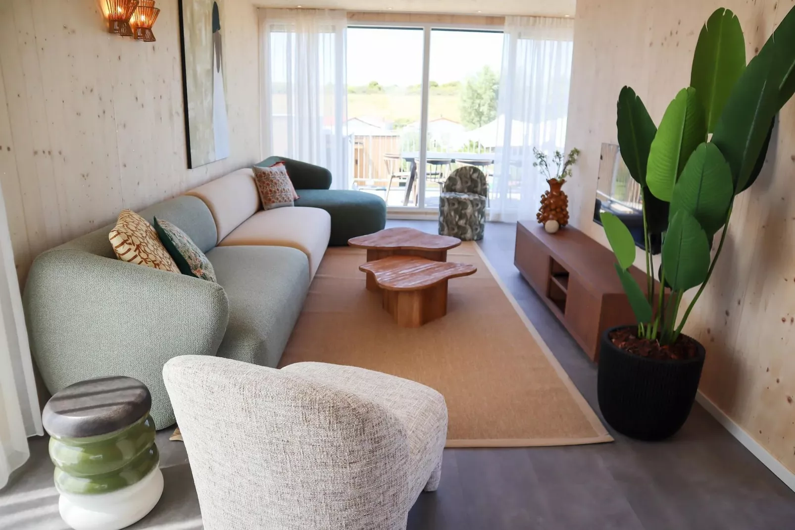 Bungalow Ocean Deluxe 8 Person
