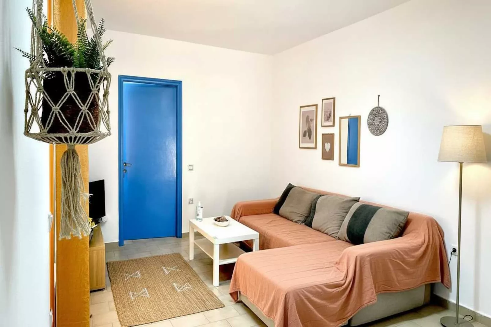 Blue Marsis Apt Paros Escape