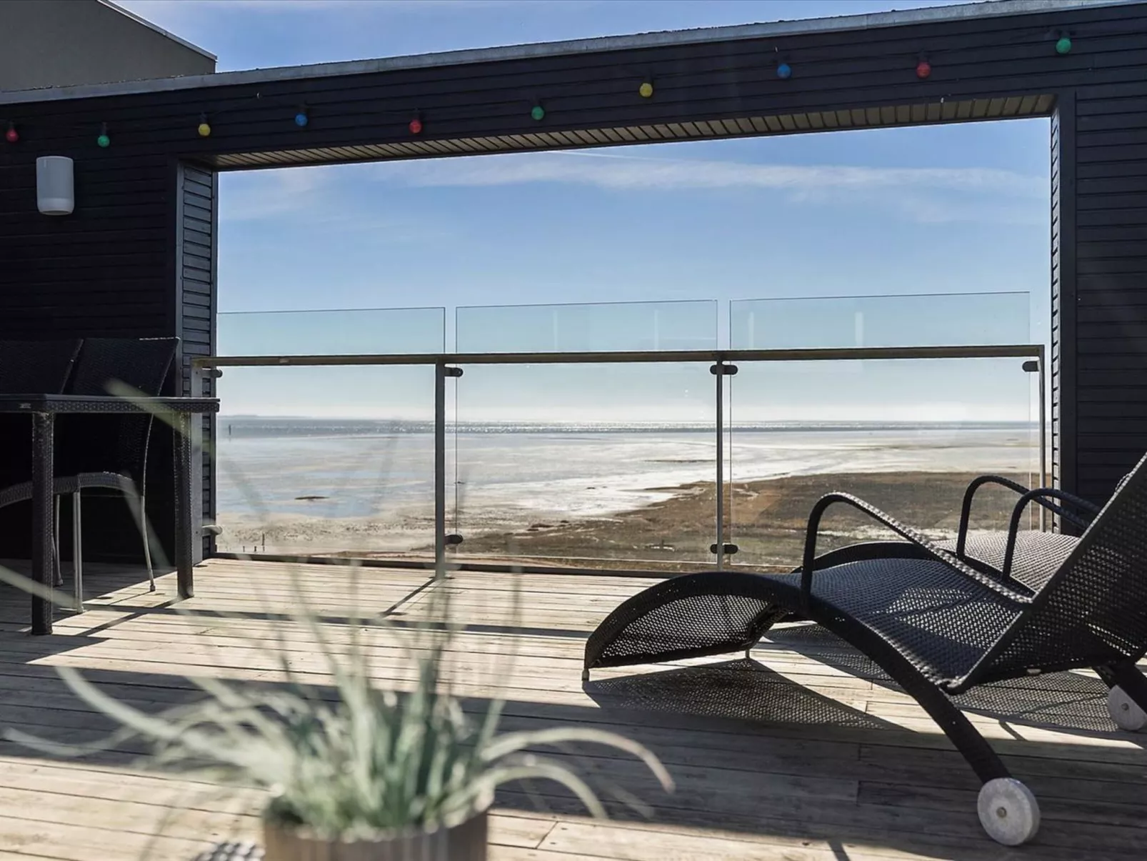 "Nadua" - 25m from the sea