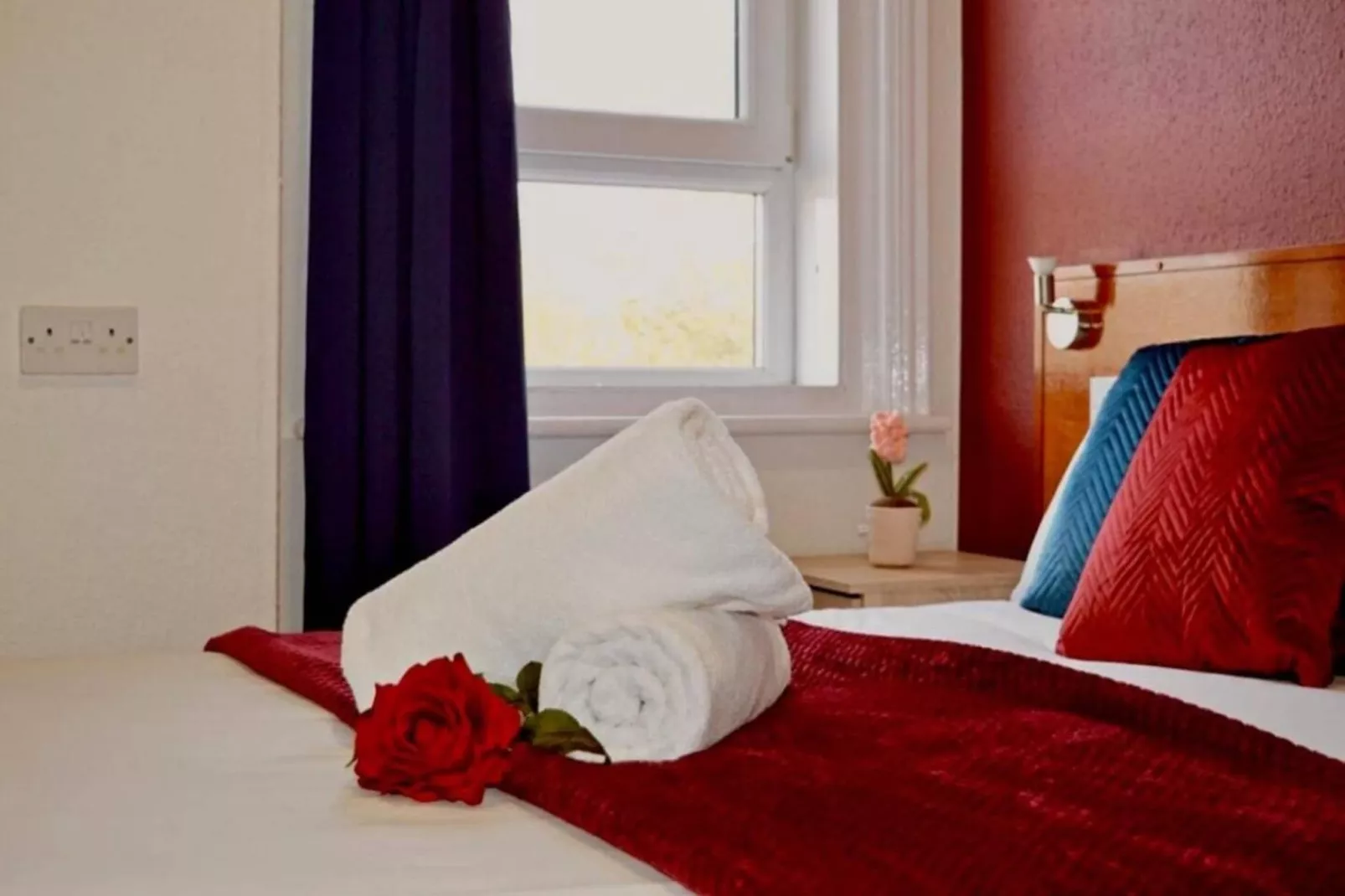 Two Bed Room Apartment (6 Guest)