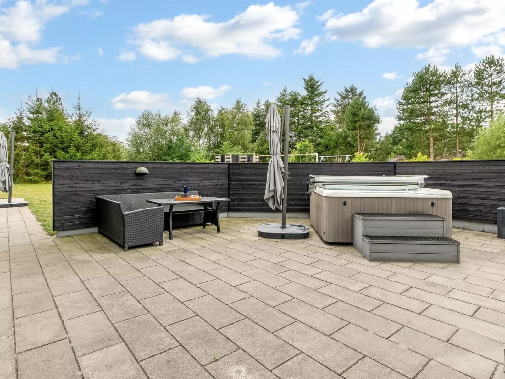 "Sunna" - 1.2km from the sea - Buiten