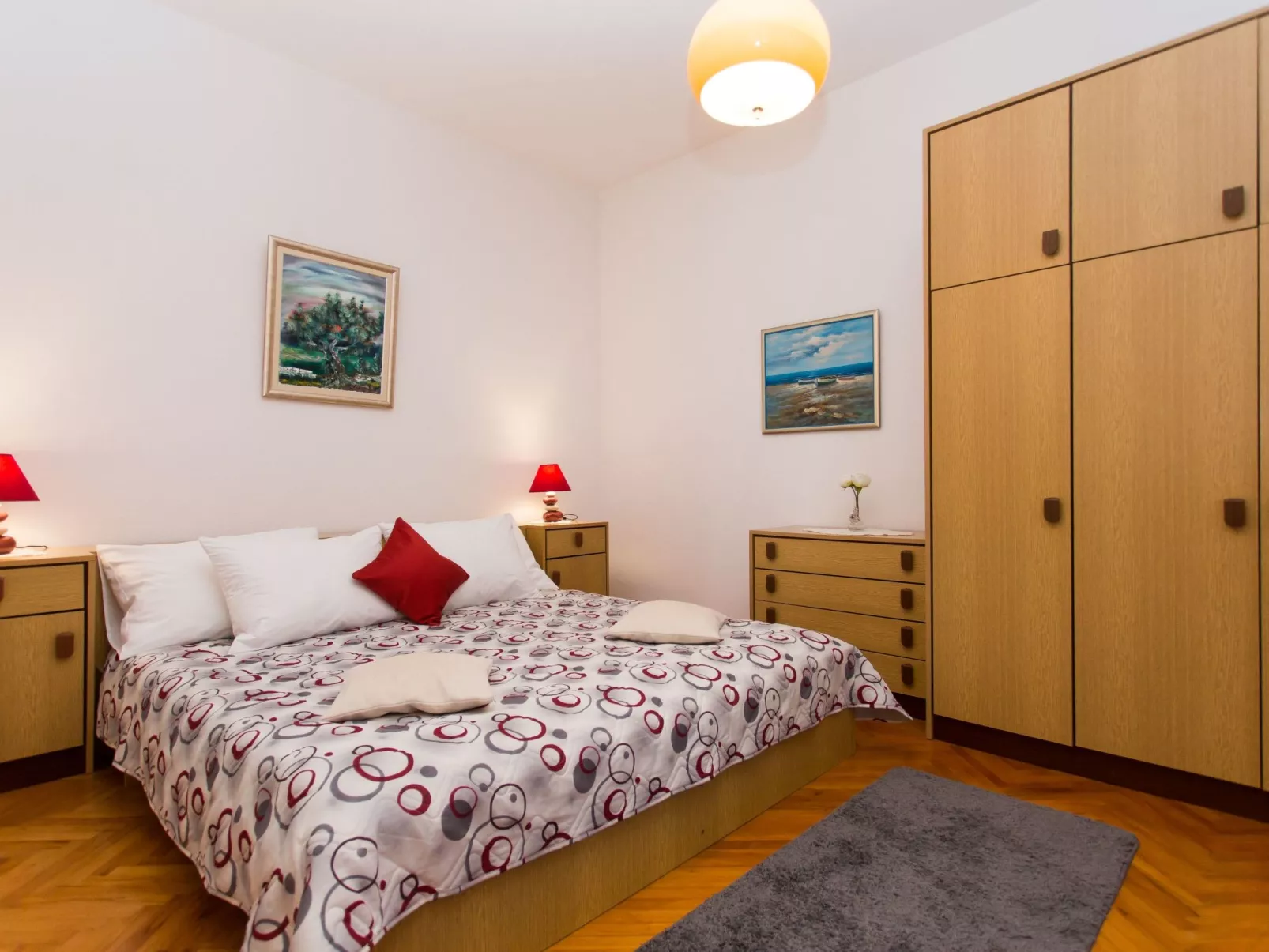 Strandnahe Ferienwohnung Jure mit großer Terrasse - Binnen