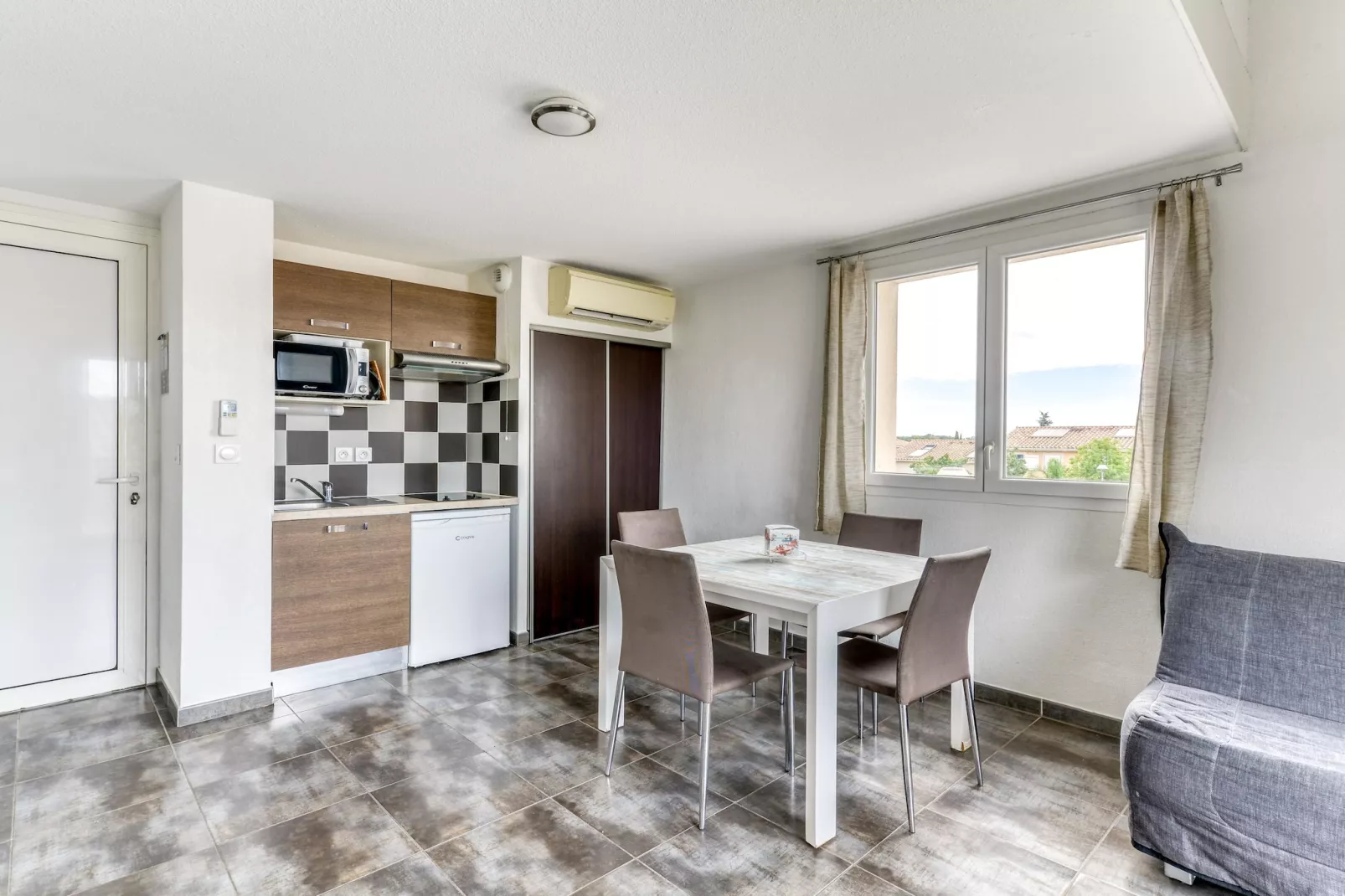 Les Demeures Torrellanes- Appartement 2 piÃ¨ces 4 personnes climatisÃ© - Keuken